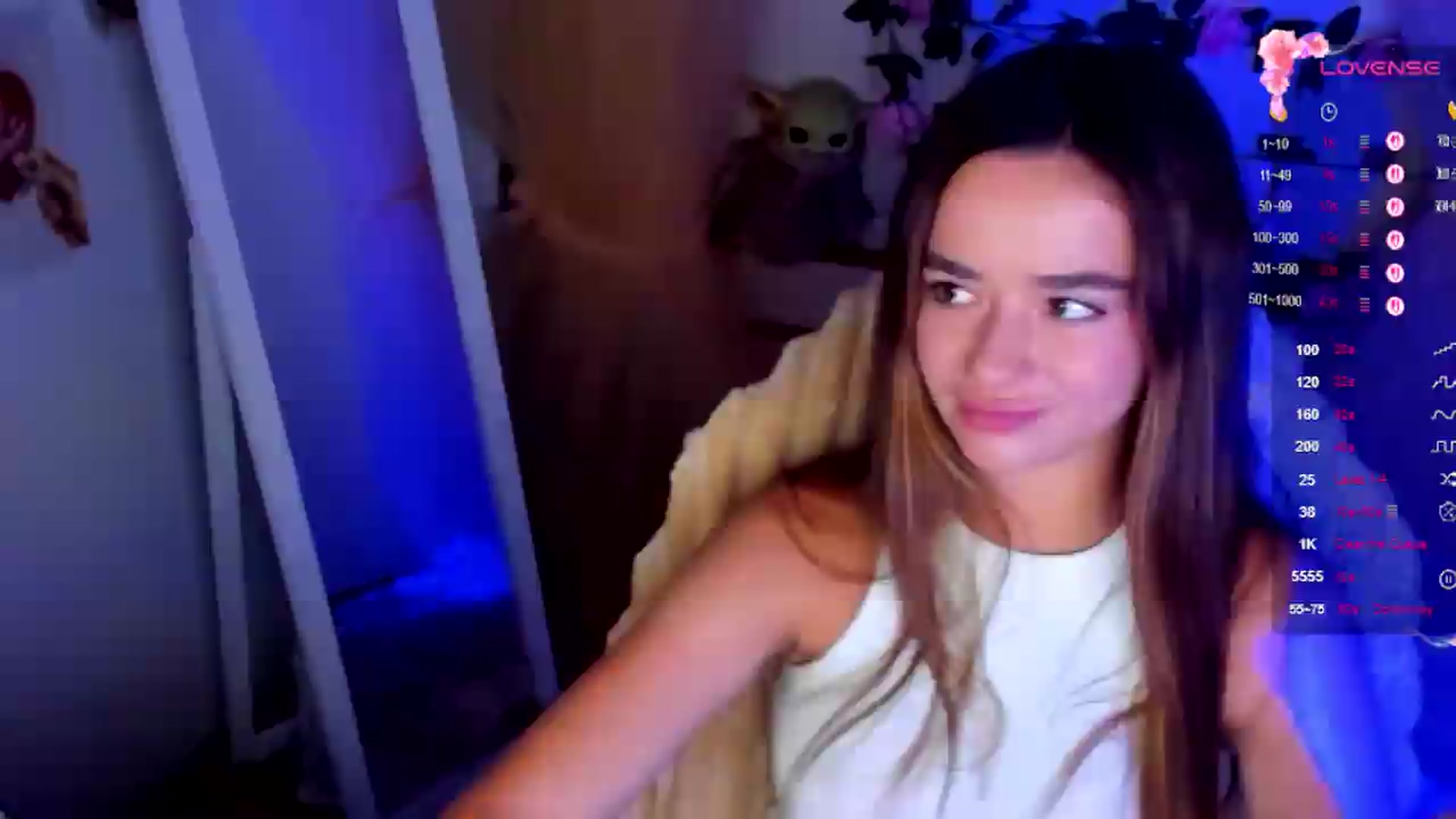 Gallery image thumbnail from KiraLove's myfreecams stream on, 07/05/2026, 09:16 image 4 of 20