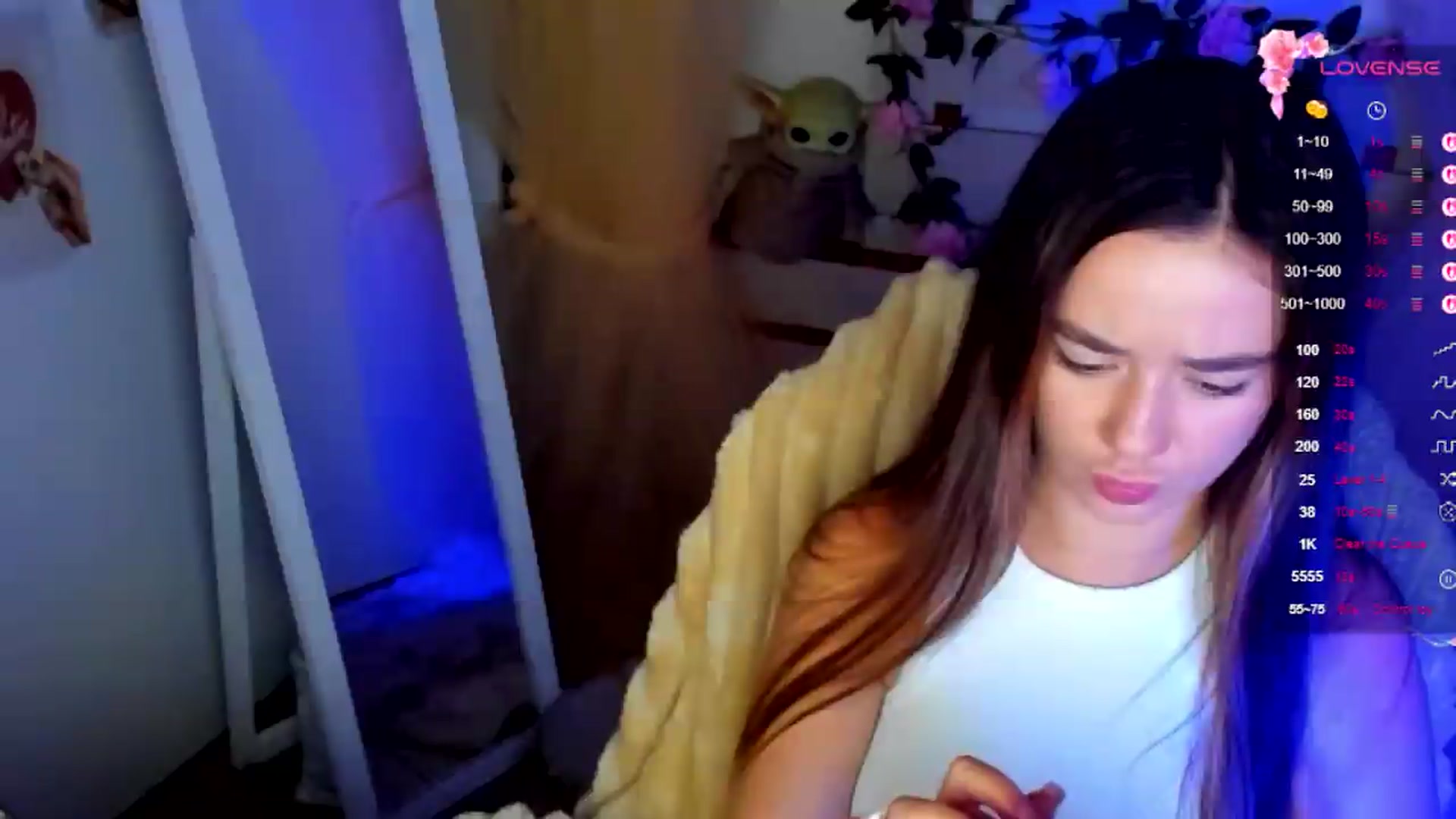 Gallery image thumbnail from KiraLove's myfreecams stream on, 07/05/2026, 09:16 image 10 of 20