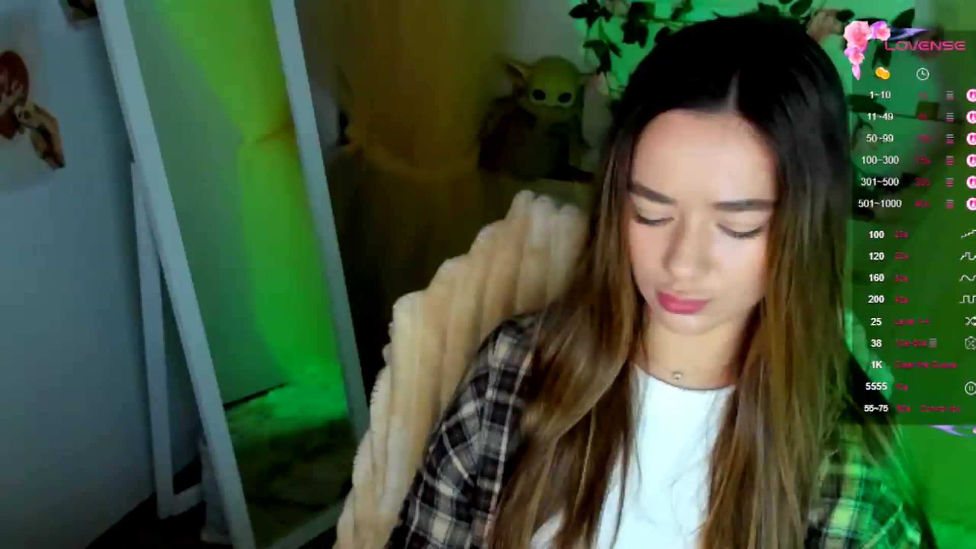 Gallery image thumbnail from KiraLove's myfreecams stream on, 07/06/2026, 06:06 image 3 of 20