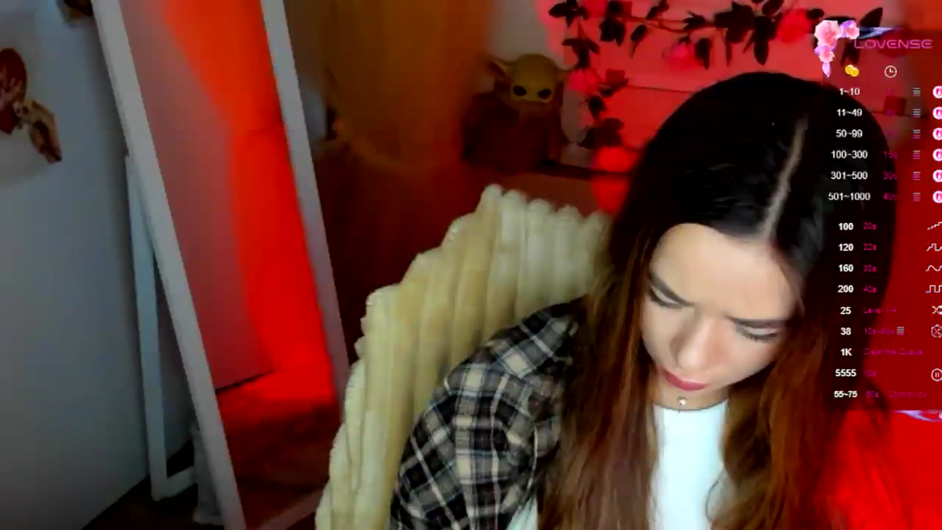 Gallery image thumbnail from KiraLove's myfreecams stream on, 07/06/2026, 06:06 image 16 of 20