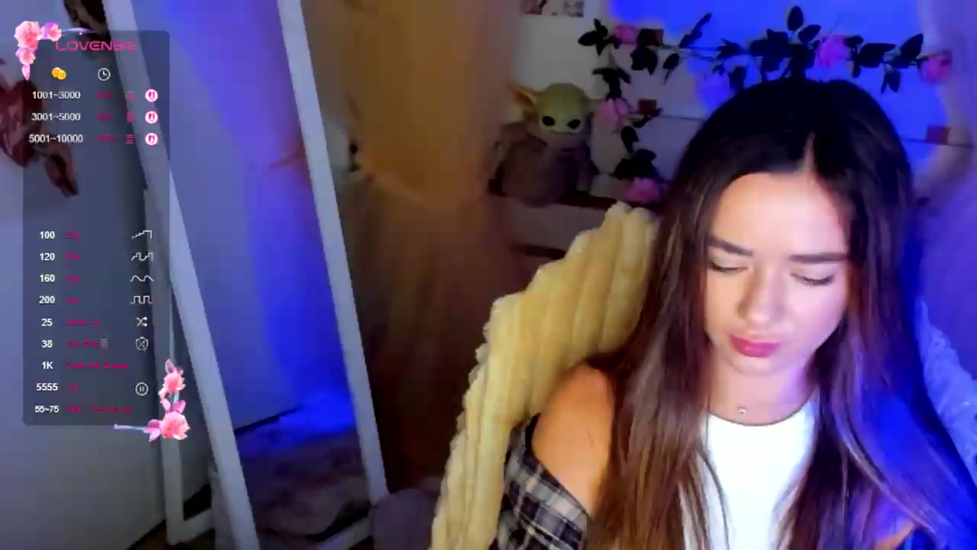 Gallery image thumbnail from KiraLove's myfreecams stream on, 07/06/2026, 07:48 image 12 of 20