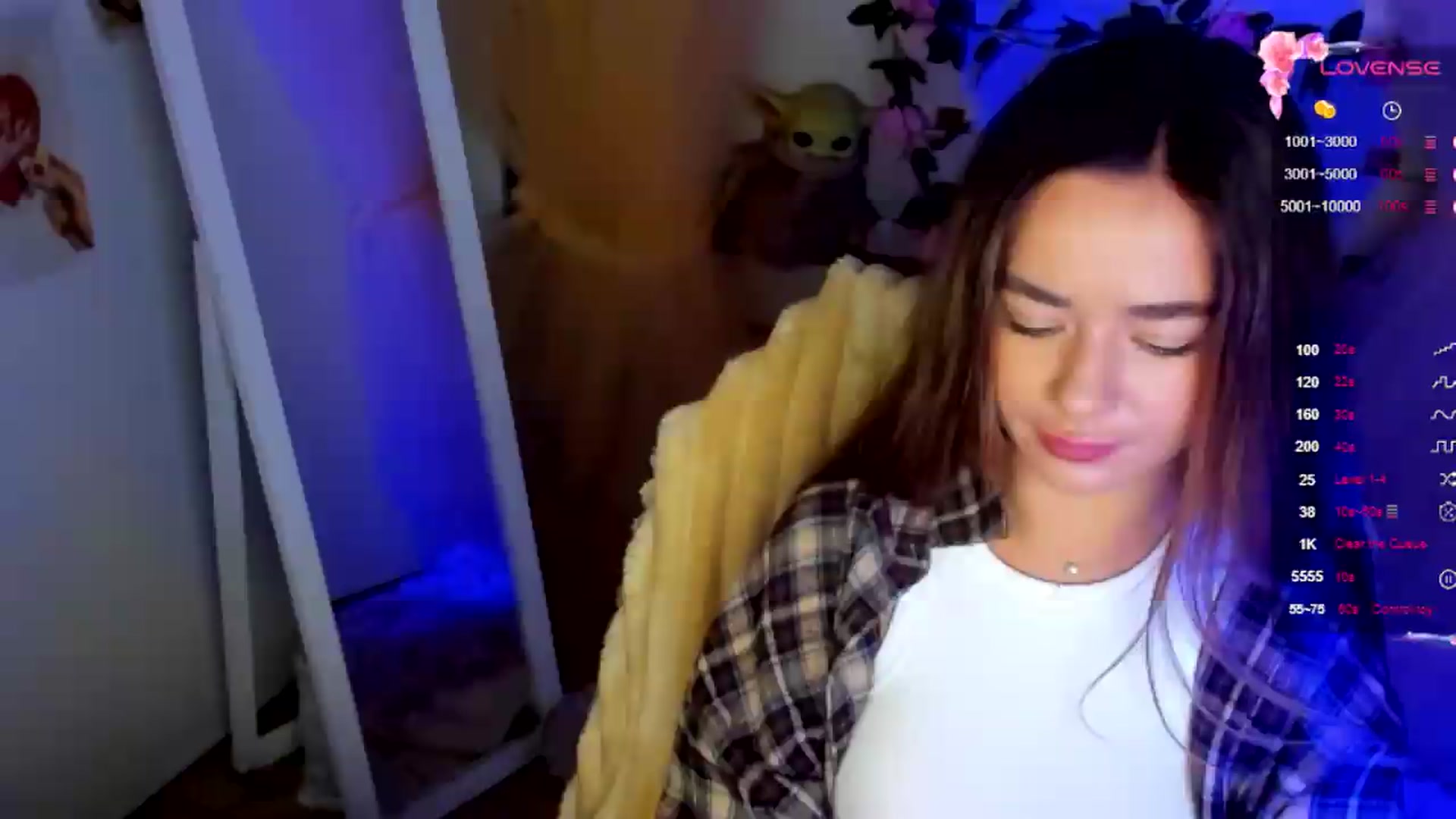 Gallery image thumbnail from KiraLove's myfreecams stream on, 07/06/2026, 07:48 image 3 of 20
