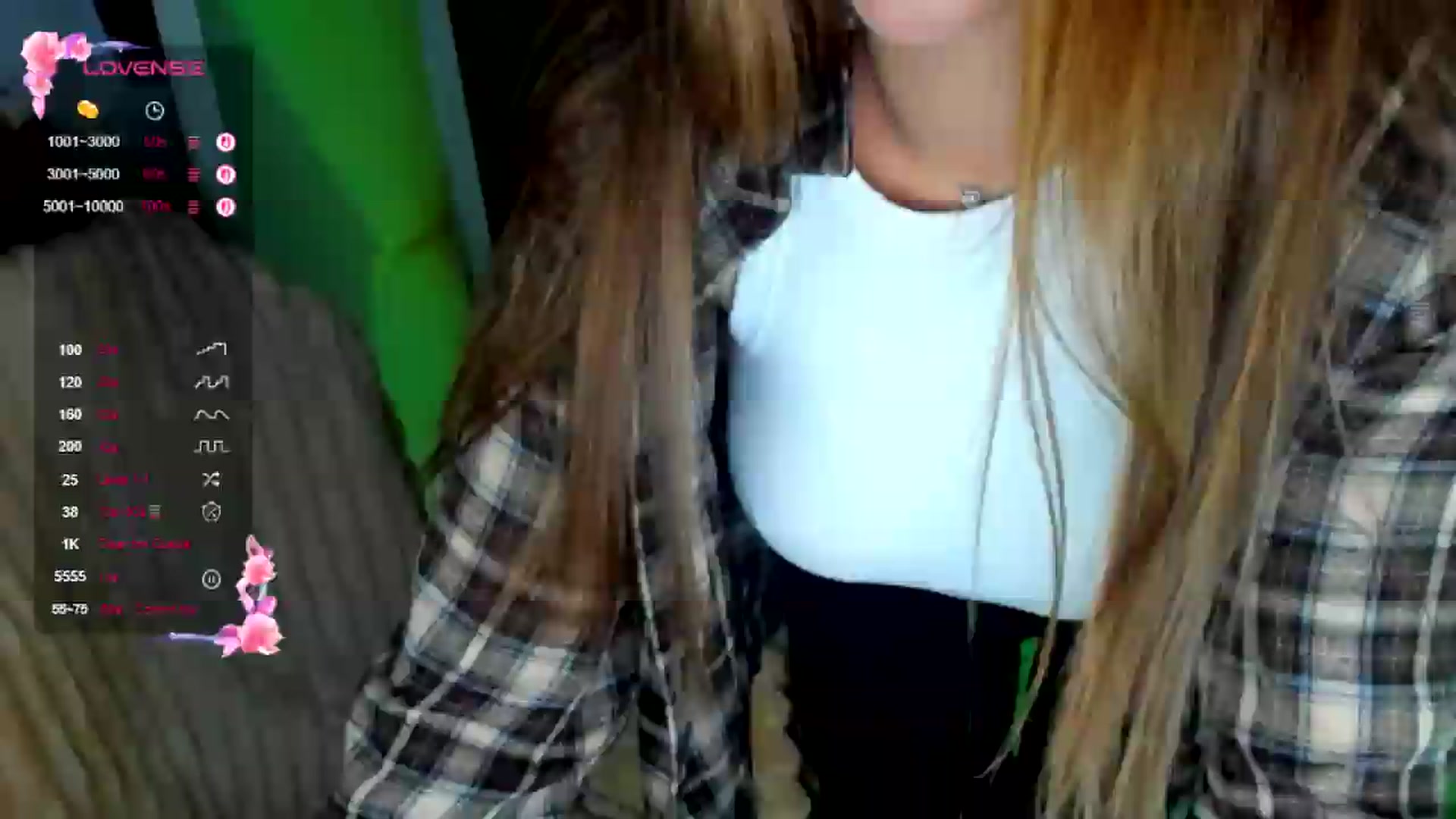 Gallery image thumbnail from KiraLove's myfreecams stream on, 07/06/2026, 07:48 image 4 of 20