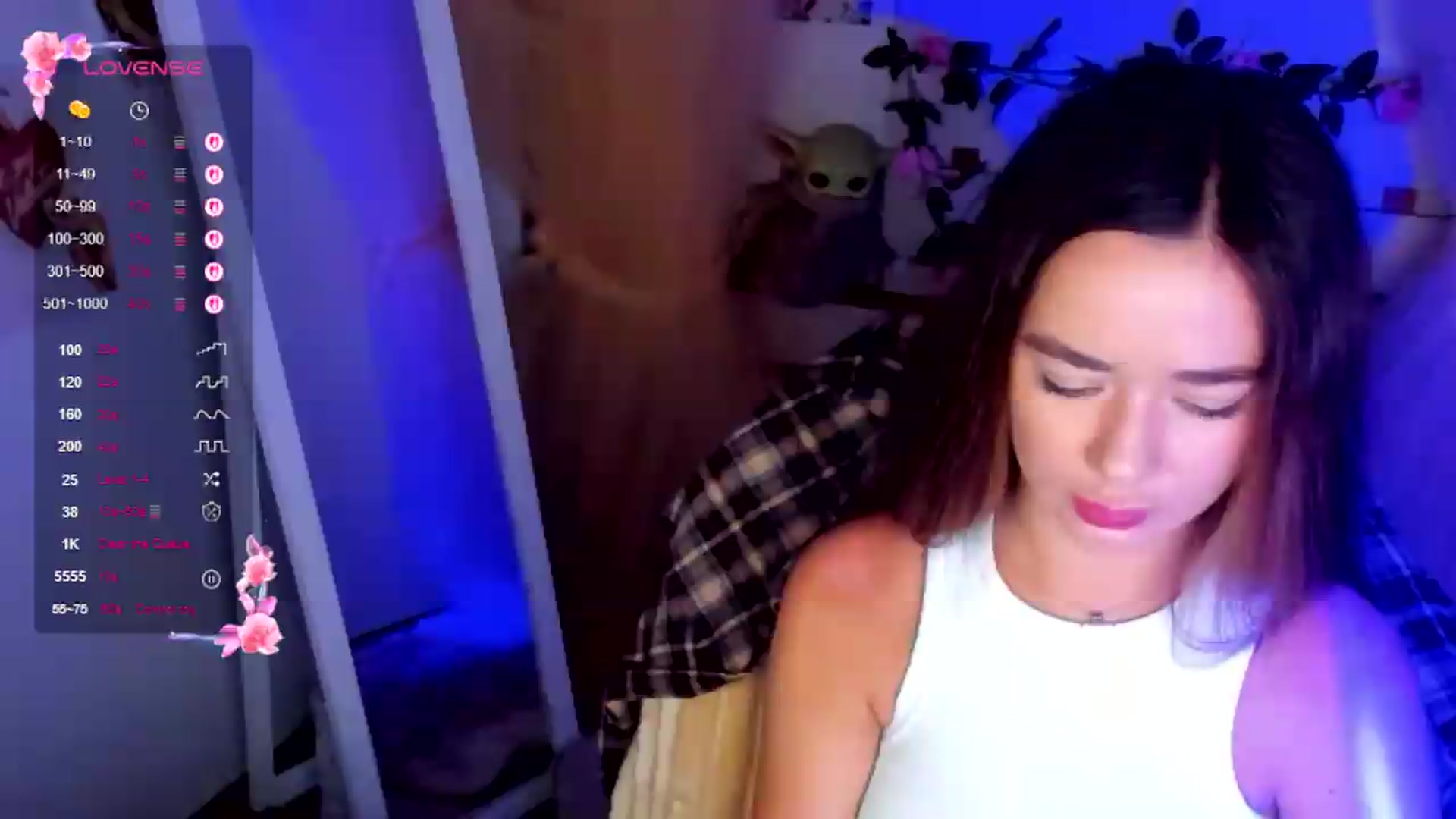 Gallery image thumbnail from KiraLove's myfreecams stream on, 07/06/2026, 09:21 image 2 of 20