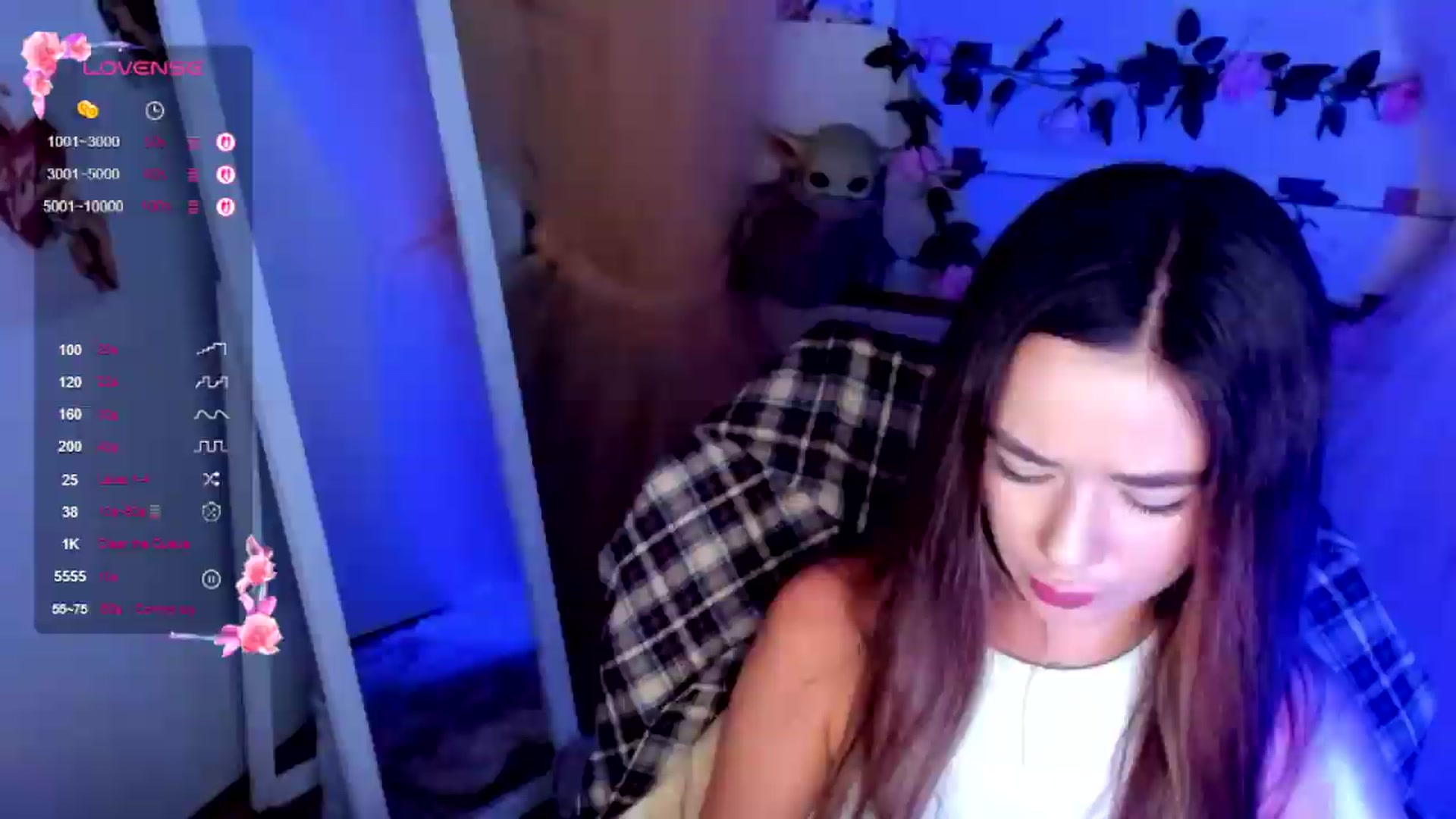 Gallery image thumbnail from KiraLove's myfreecams stream on, 07/06/2026, 11:10 image 9 of 20