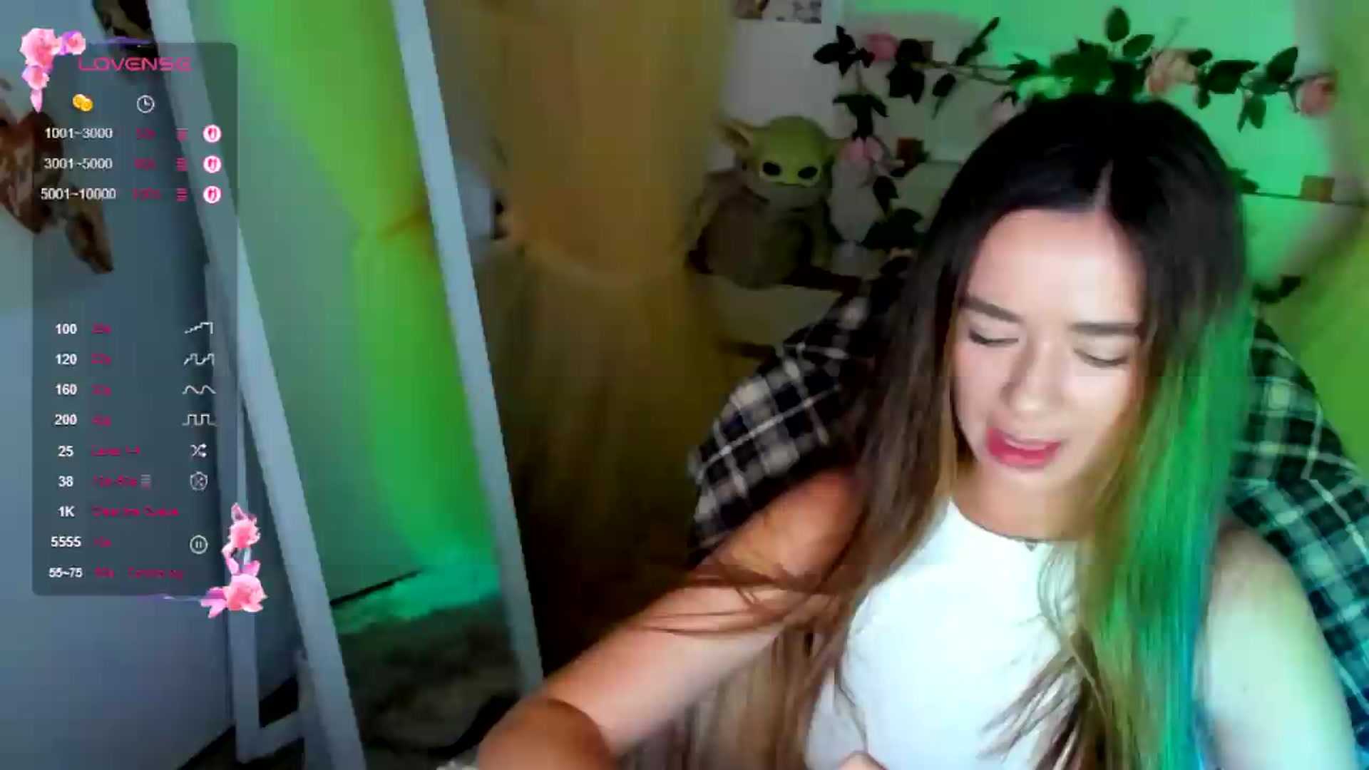 Gallery image thumbnail from KiraLove's myfreecams stream on, 07/06/2026, 11:10 image 2 of 20