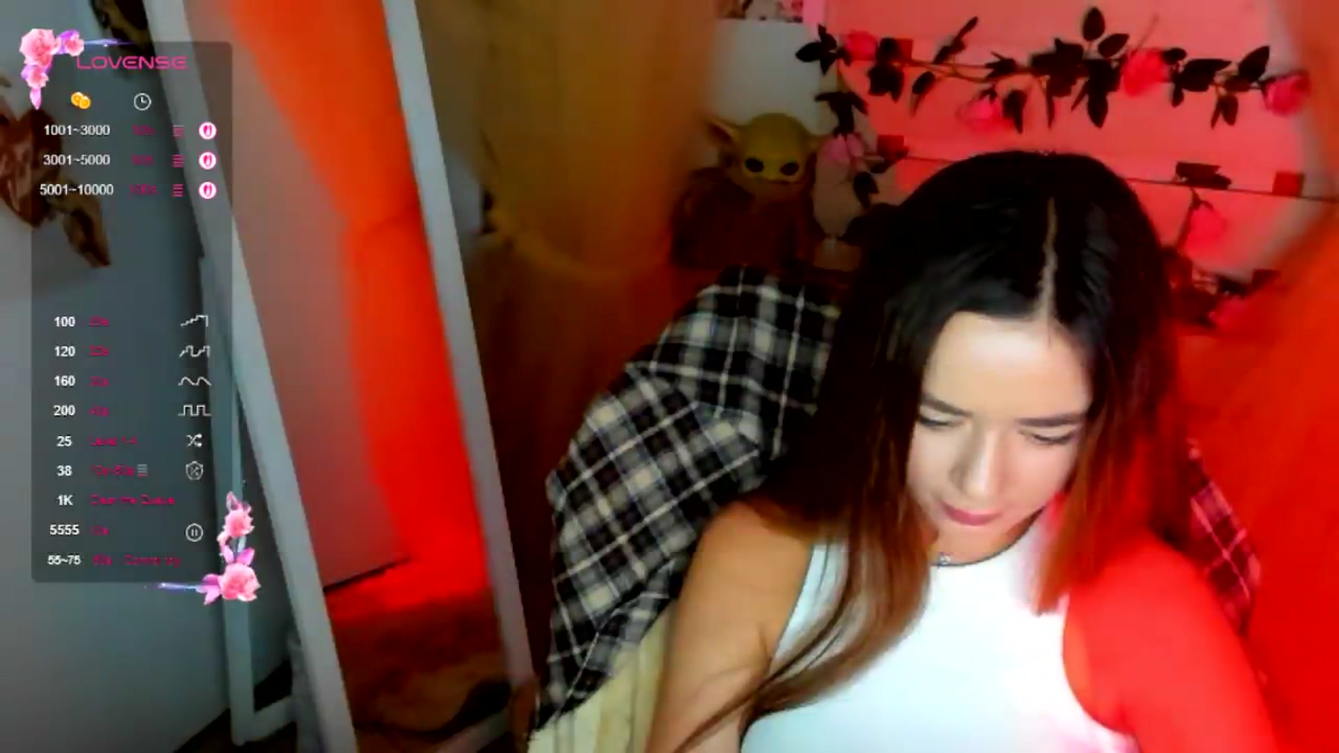 Gallery image thumbnail from KiraLove's myfreecams stream on, 07/06/2026, 11:10 image 17 of 20