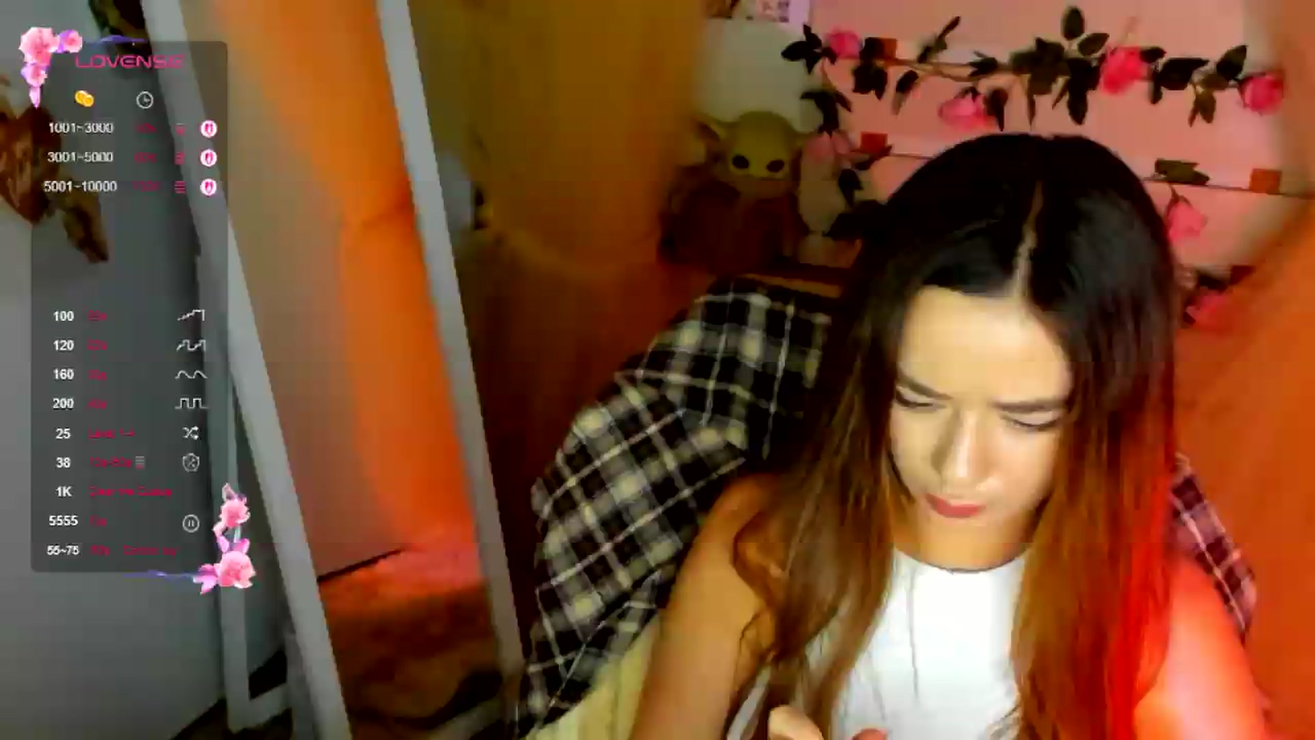 Gallery image thumbnail from KiraLove's myfreecams stream on, 07/06/2026, 11:10 image 8 of 20