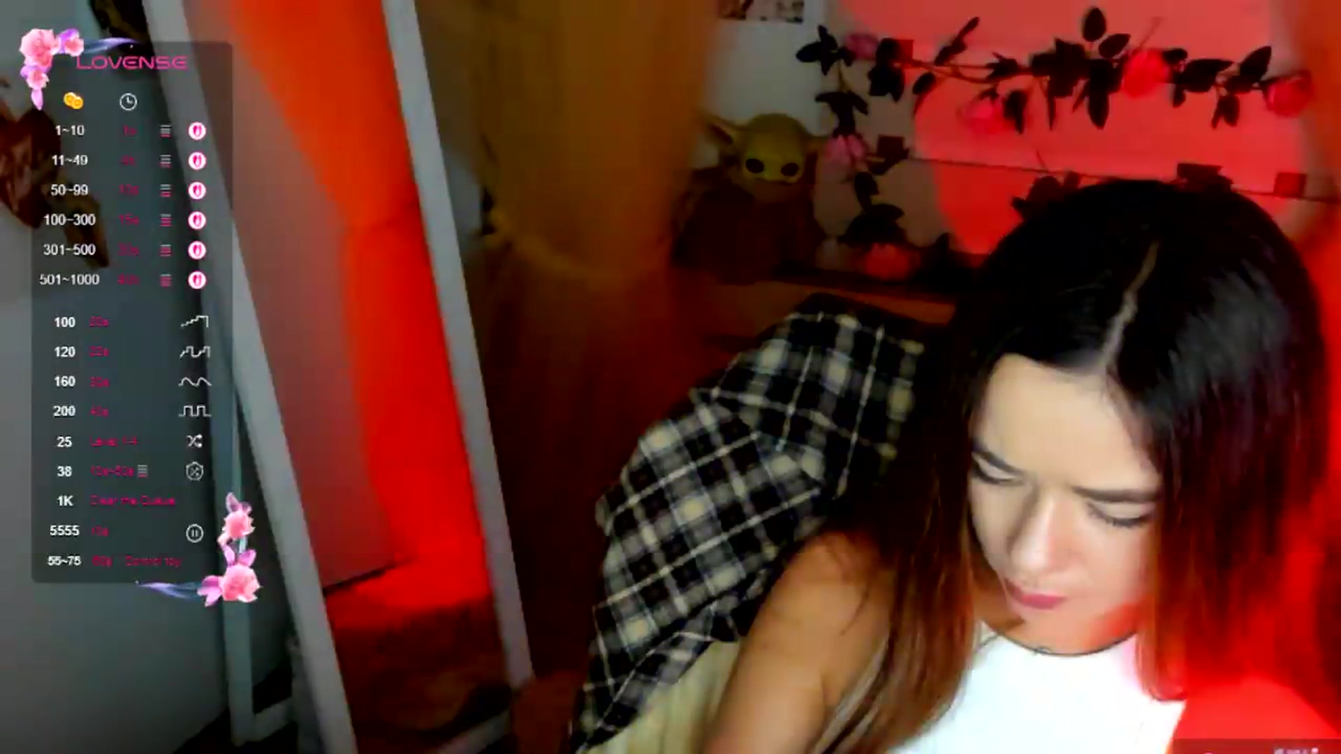 Gallery image thumbnail from KiraLove's myfreecams stream on, 07/06/2026, 11:10 image 15 of 20