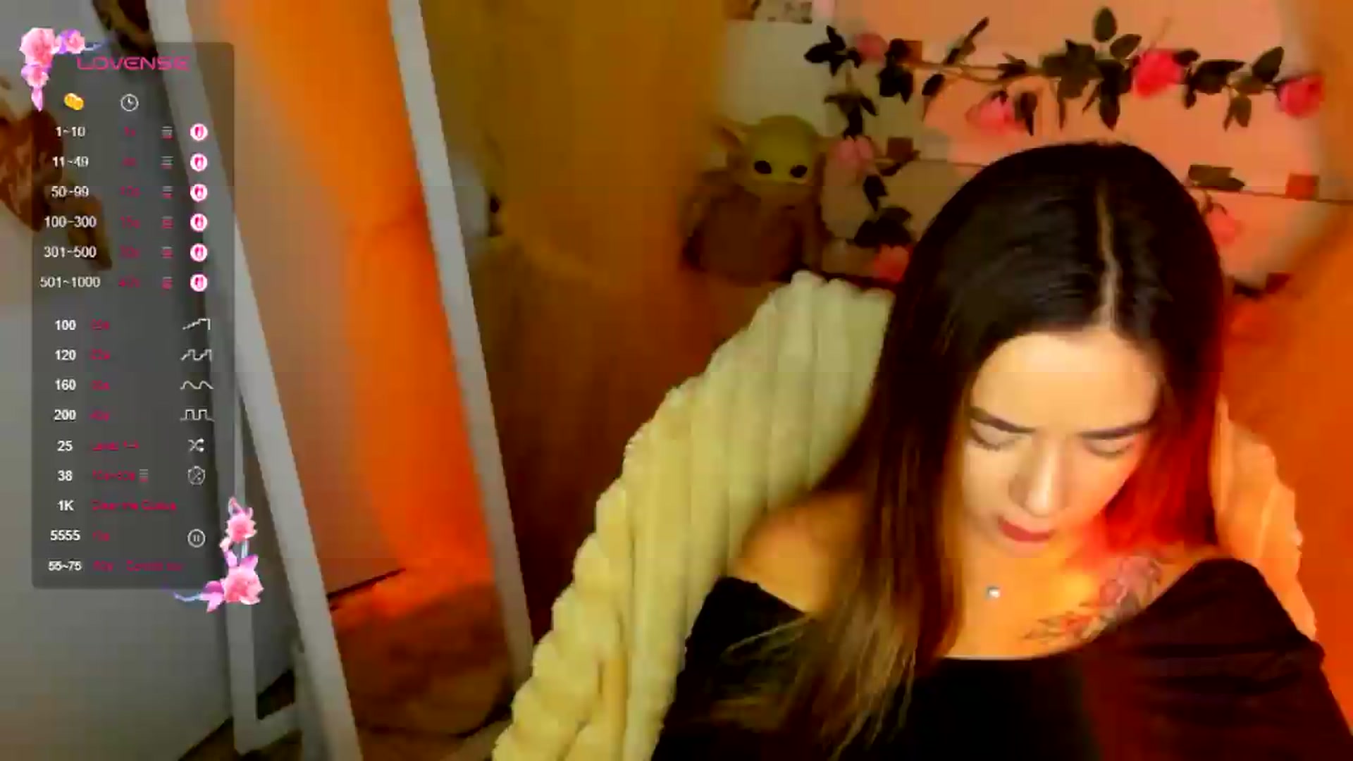 Gallery image thumbnail from KiraLove's myfreecams stream on, 07/07/2026, 09:31 image 5 of 20