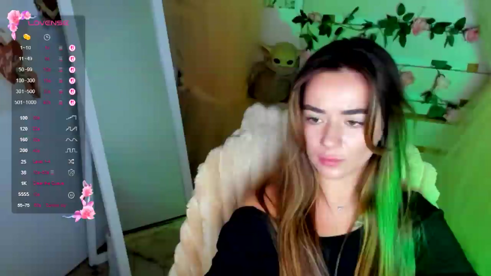Gallery image thumbnail from KiraLove's myfreecams stream on, 07/07/2026, 11:43 image 12 of 20