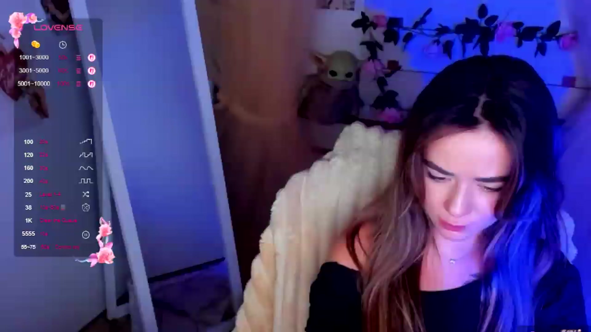 Gallery image thumbnail from KiraLove's myfreecams stream on, 07/07/2026, 11:43 image 5 of 20
