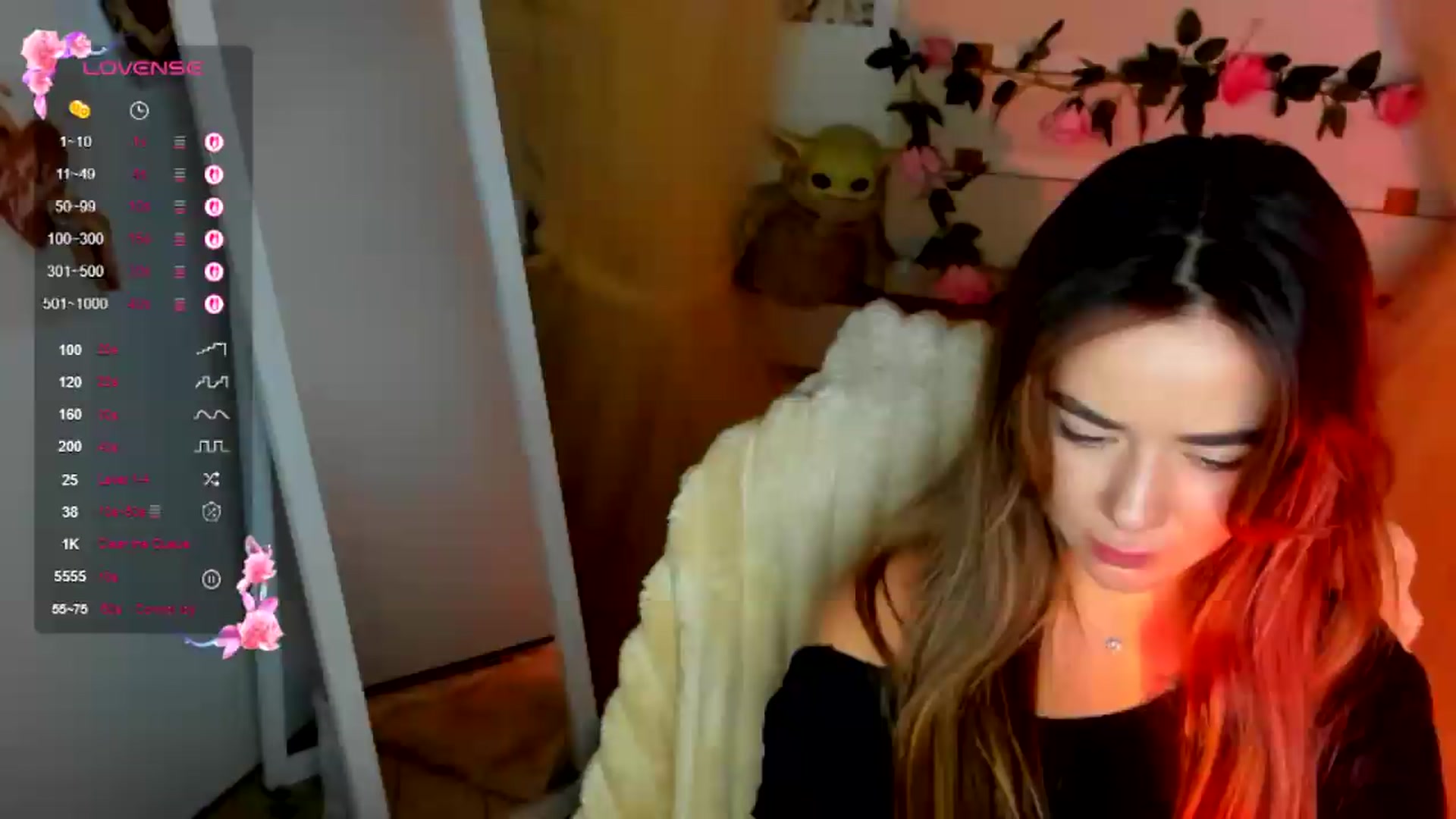 Gallery image thumbnail from KiraLove's myfreecams stream on, 07/07/2026, 11:43 image 4 of 20