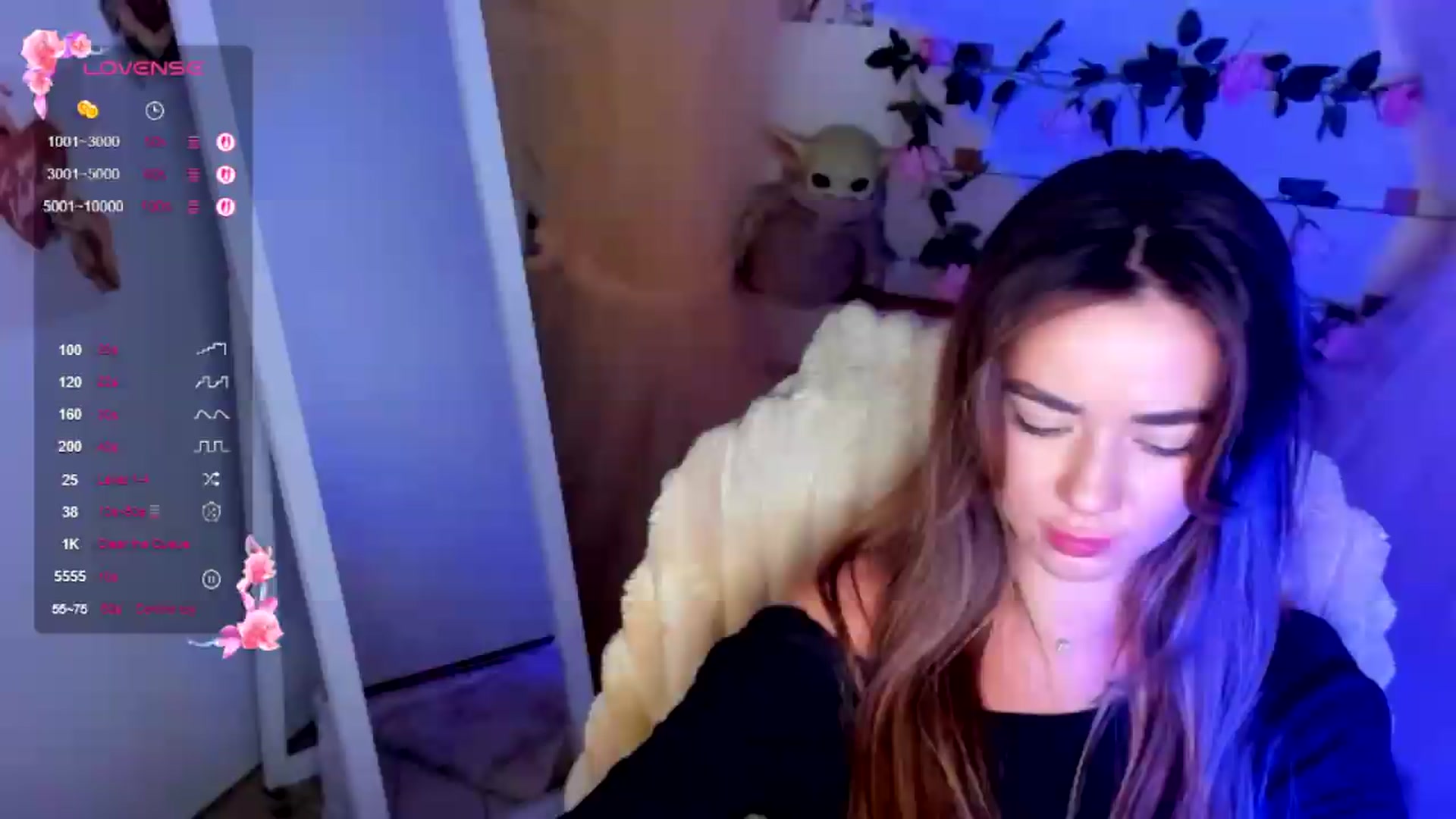 Gallery image thumbnail from KiraLove's myfreecams stream on, 07/07/2026, 11:43 image 14 of 20