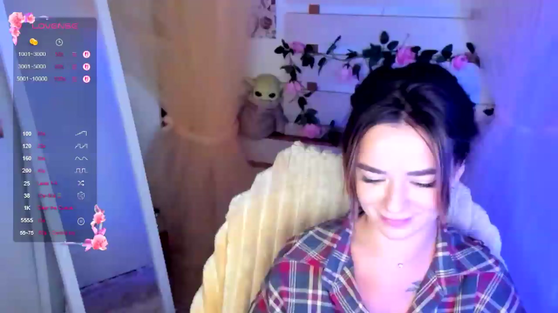 Gallery image thumbnail from KiraLove's myfreecams stream on, 07/10/2026, 09:48 image 7 of 20