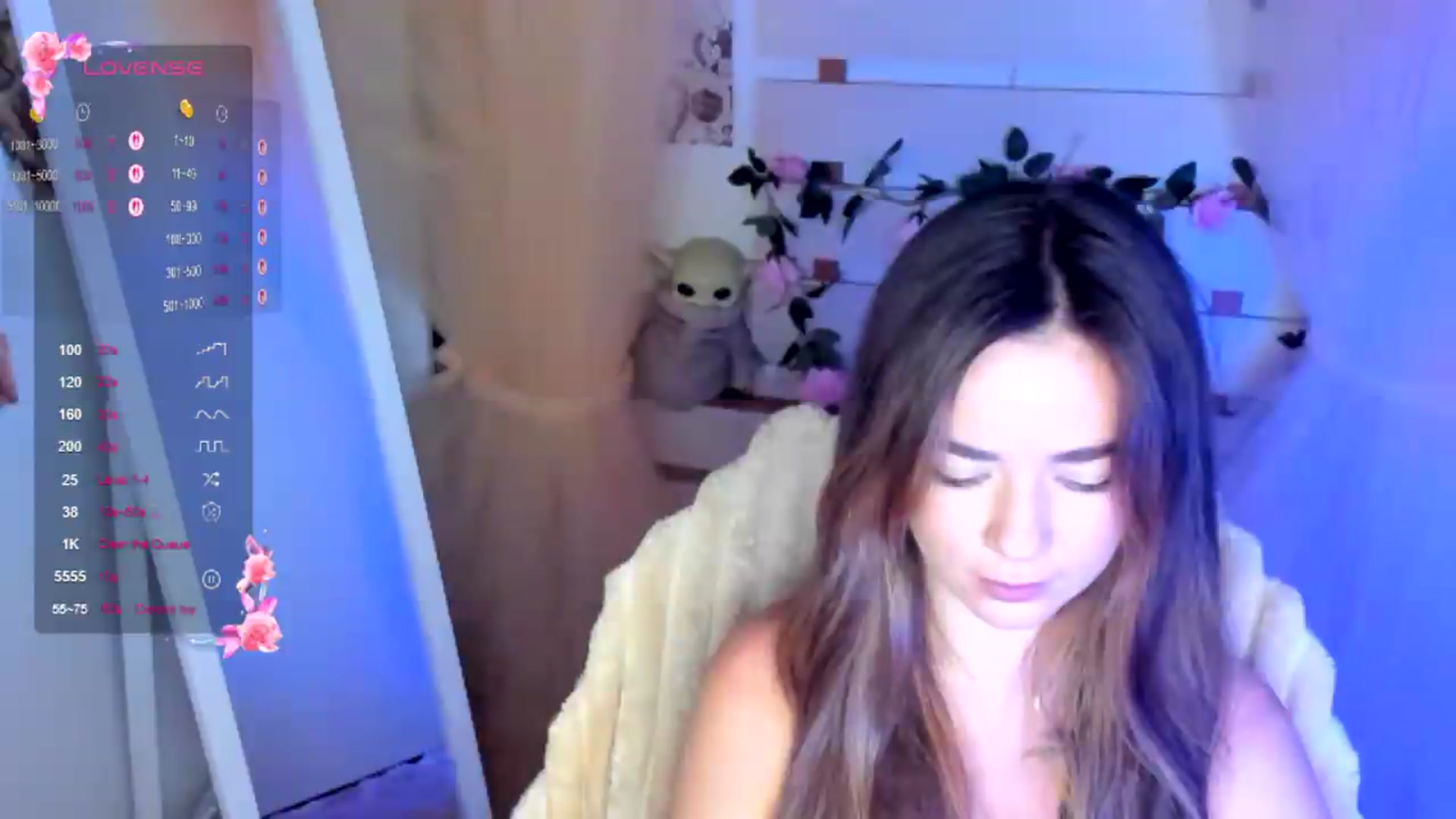 Gallery image thumbnail from KiraLove's myfreecams stream on, 07/17/2026, 07:55 image 4 of 20