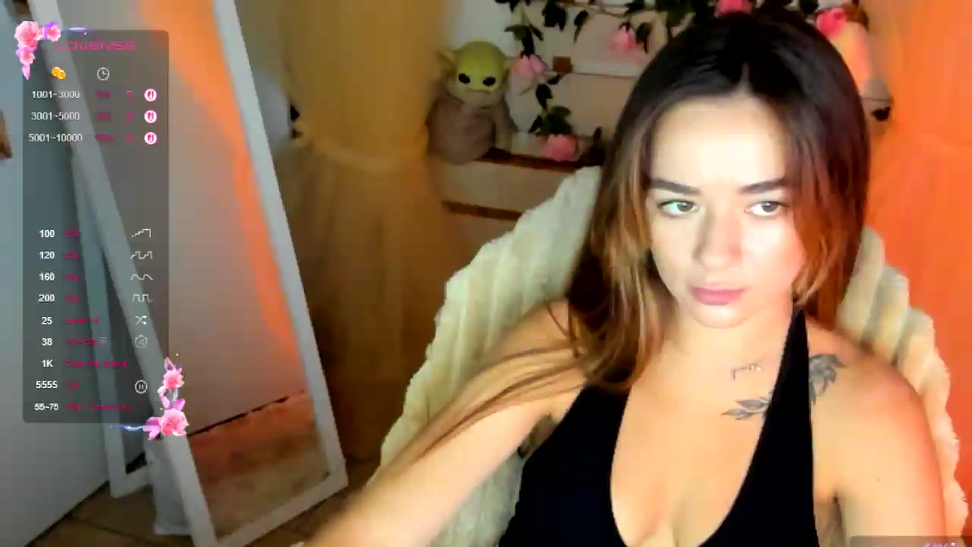 Gallery image thumbnail from KiraLove's myfreecams stream on, 07/17/2026, 07:55 image 11 of 20