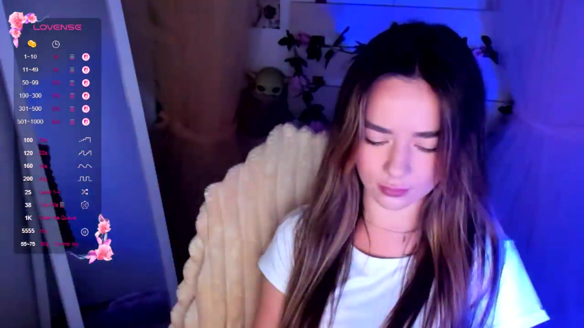 Gallery image thumbnail from KiraLove's myfreecams stream on, 07/20/2026, 07:17 image 13 of 20