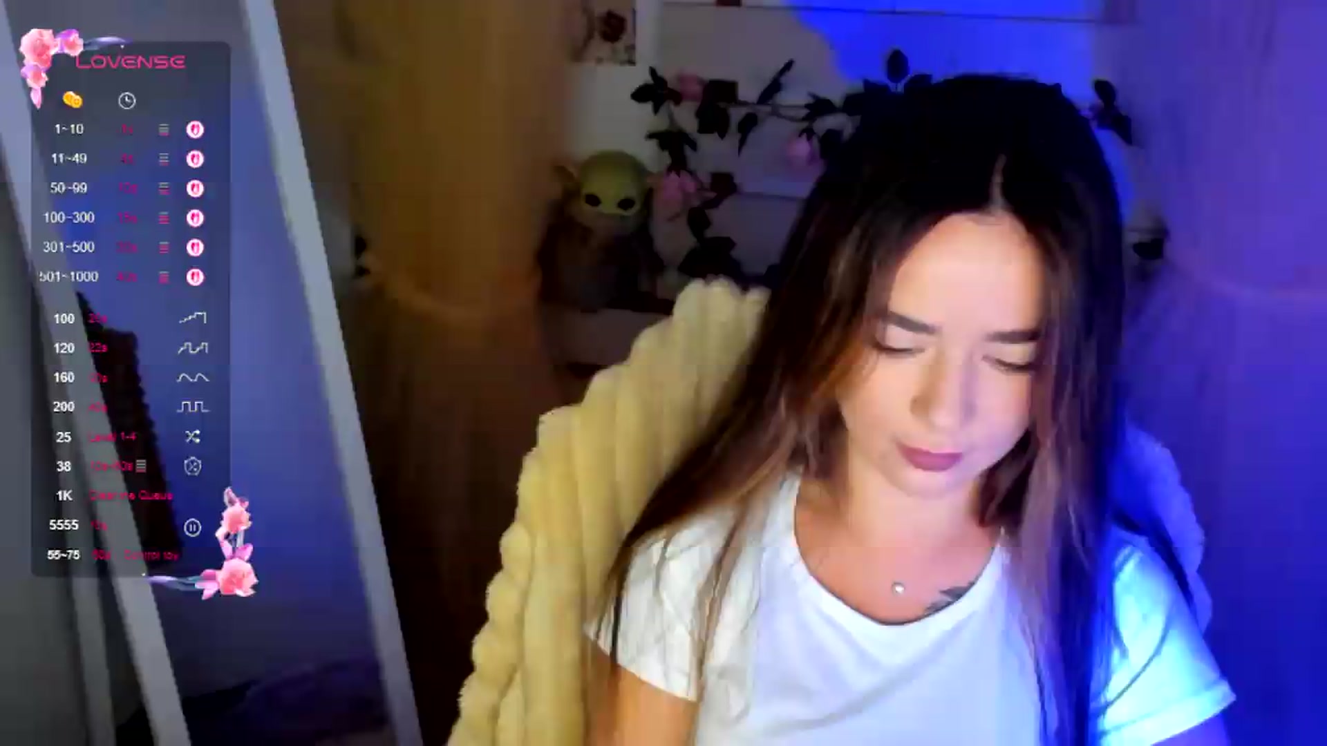 Gallery image thumbnail from KiraLove's myfreecams stream on, 07/20/2026, 09:53 image 7 of 20