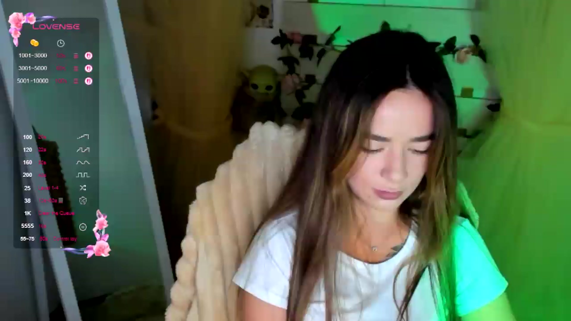 Gallery image thumbnail from KiraLove's myfreecams stream on, 07/20/2026, 09:53 image 5 of 20
