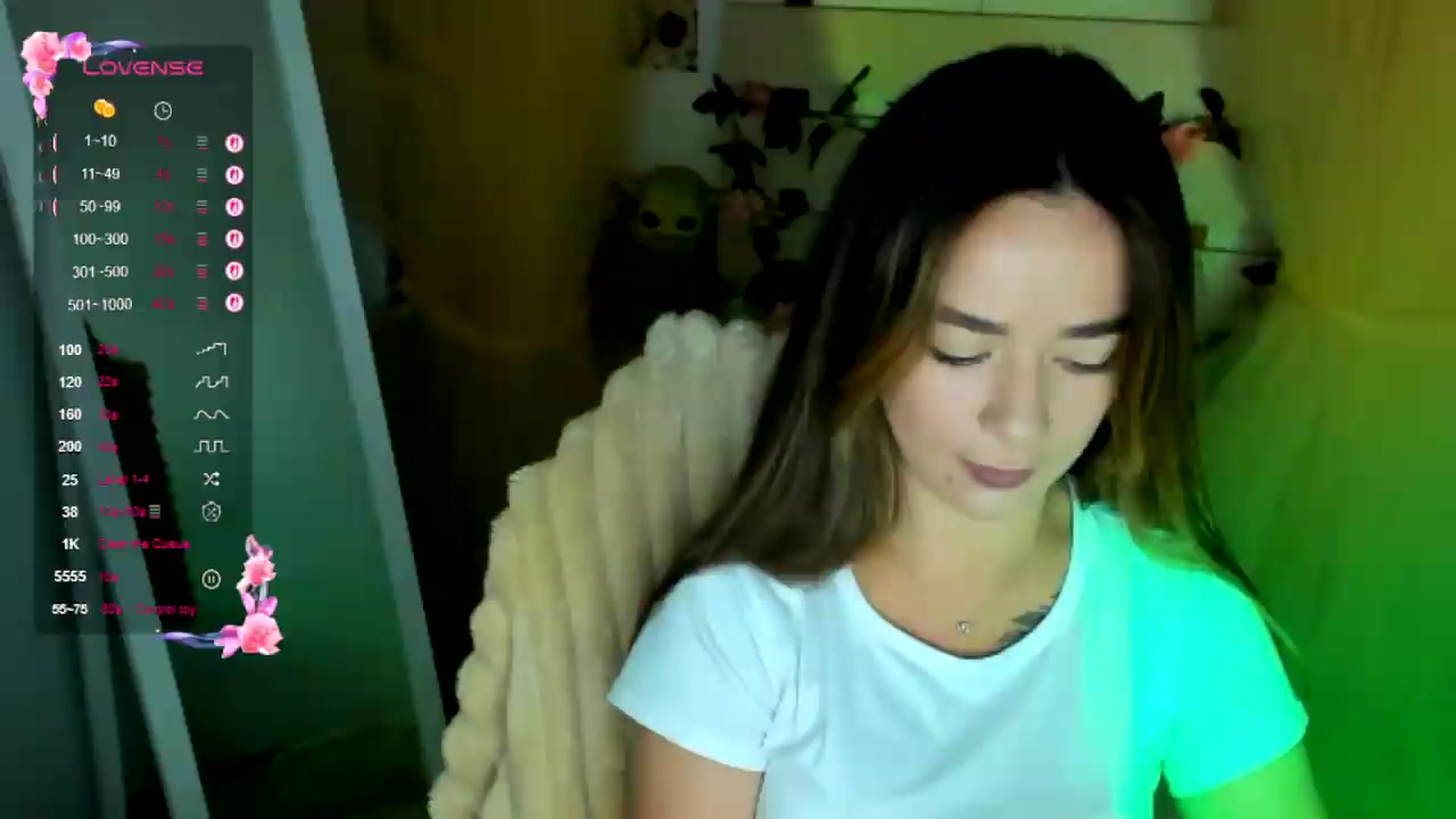 Gallery image thumbnail from KiraLove's myfreecams stream on, 07/20/2026, 09:53 image 3 of 20