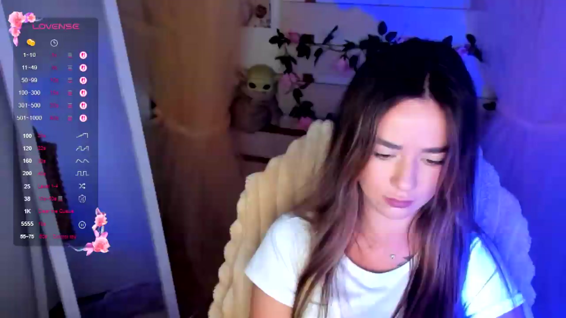 Gallery image thumbnail from KiraLove's myfreecams stream on, 07/20/2026, 09:53 image 18 of 20