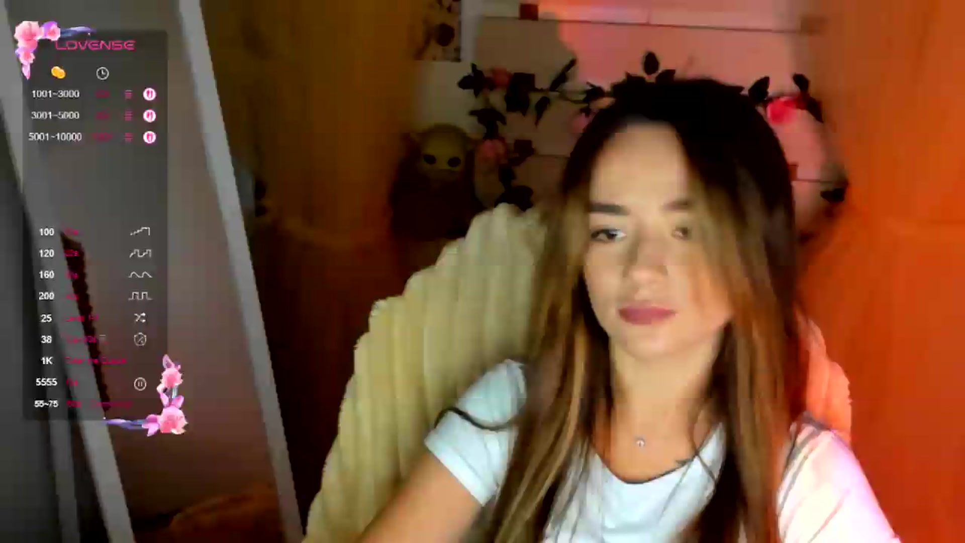 Gallery image thumbnail from KiraLove's myfreecams stream on, 07/20/2026, 10:25 image 12 of 20