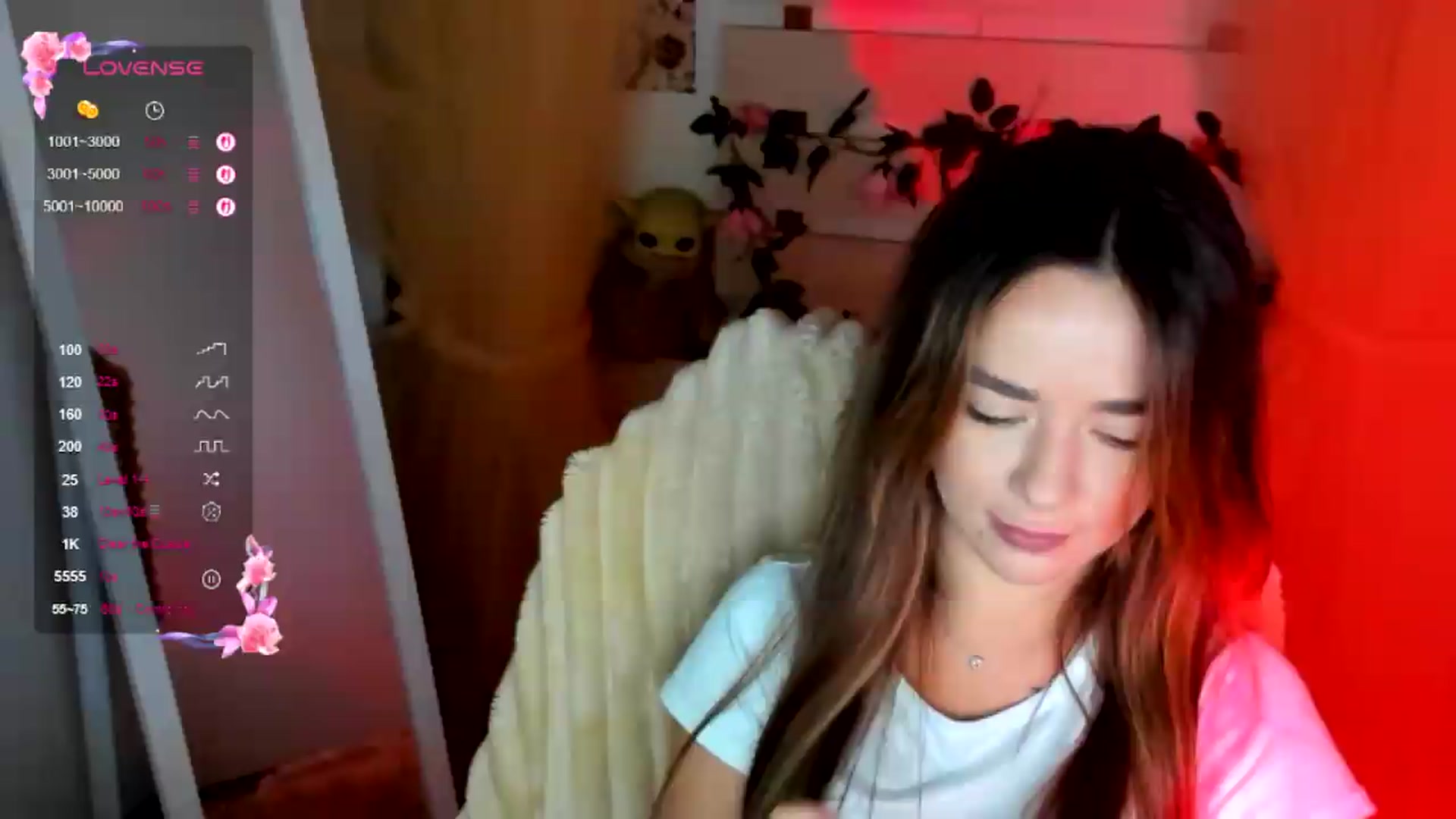 Gallery image thumbnail from KiraLove's myfreecams stream on, 07/20/2026, 10:25 image 14 of 20
