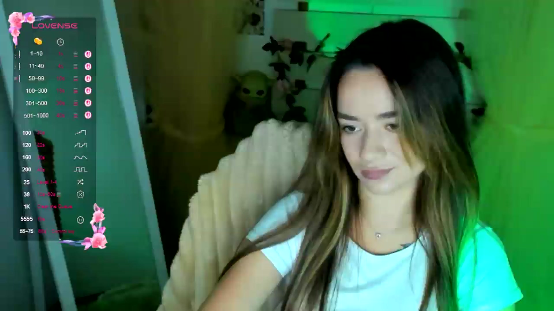 Gallery image thumbnail from KiraLove's myfreecams stream on, 07/20/2026, 10:25 image 6 of 20