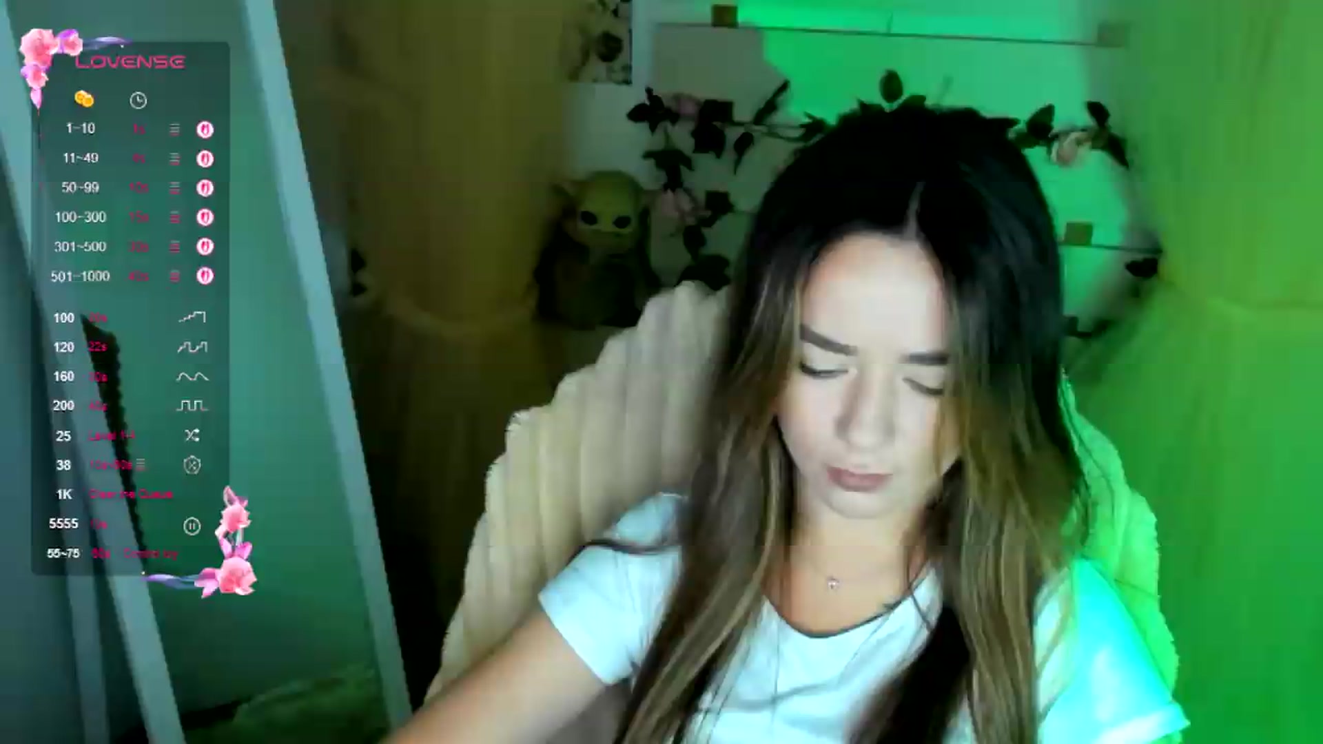 Gallery image thumbnail from KiraLove's myfreecams stream on, 07/20/2026, 10:25 image 11 of 20