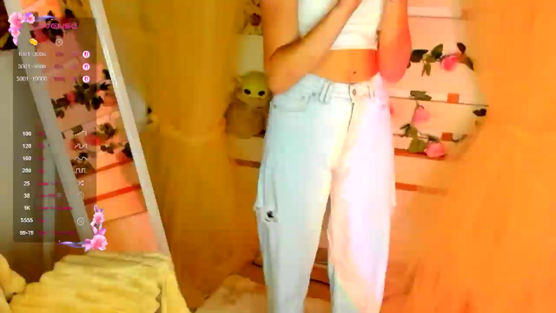 Gallery image thumbnail from KiraLove's myfreecams stream on, 07/20/2026, 12:03 image 10 of 20