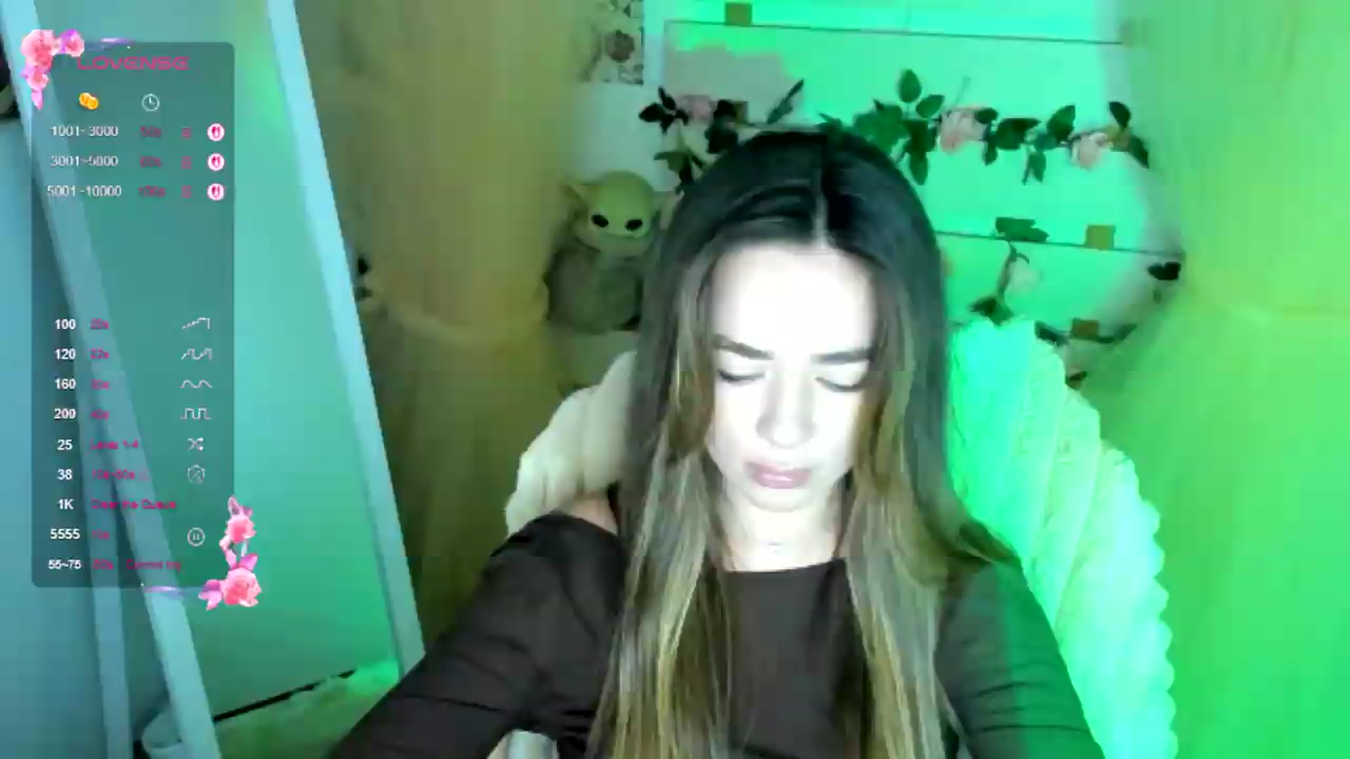 Gallery image thumbnail from KiraLove's myfreecams stream on, 07/21/2026, 10:10 image 17 of 20