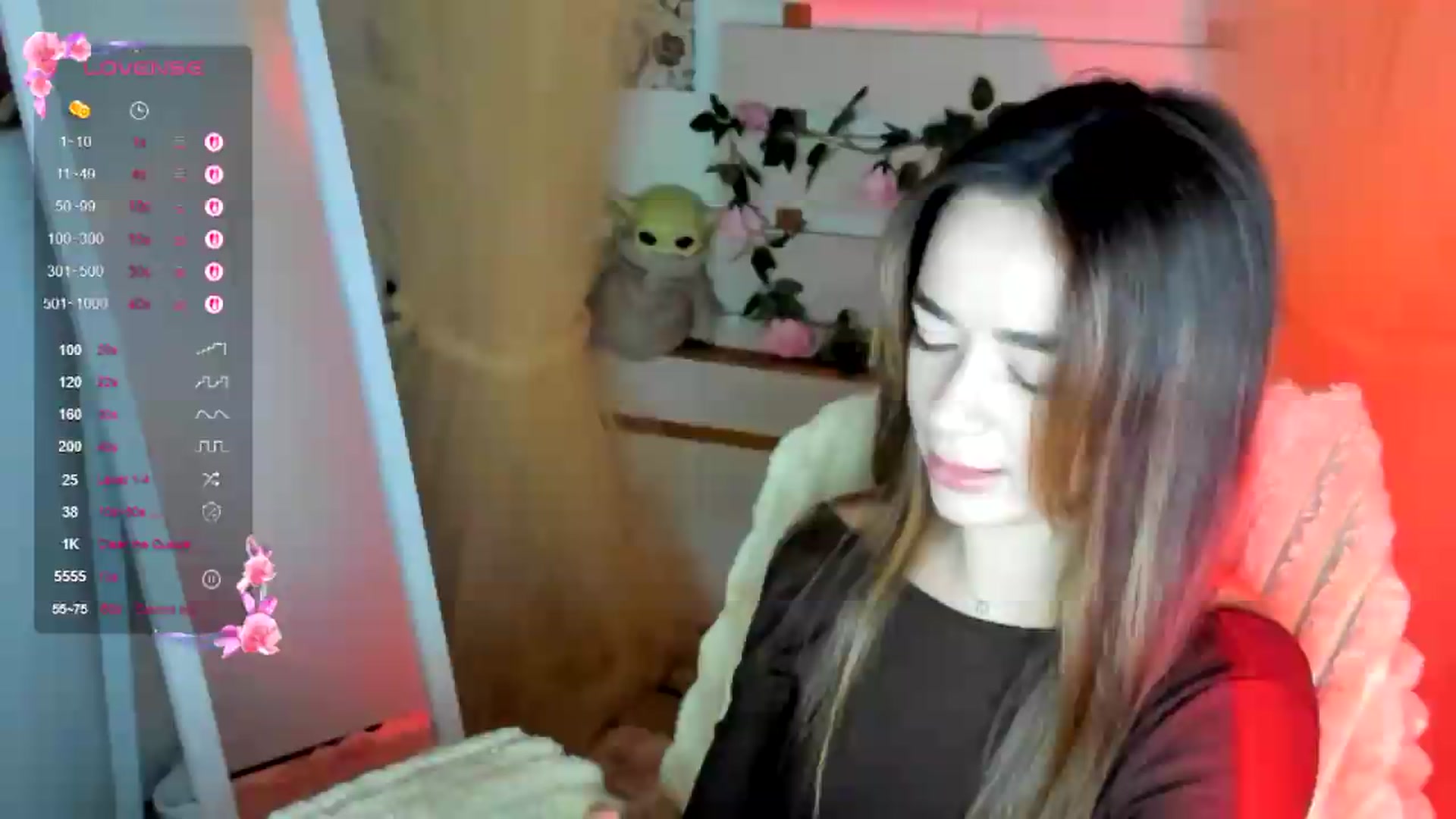 Gallery image thumbnail from KiraLove's myfreecams stream on, 07/21/2026, 10:25 image 12 of 20
