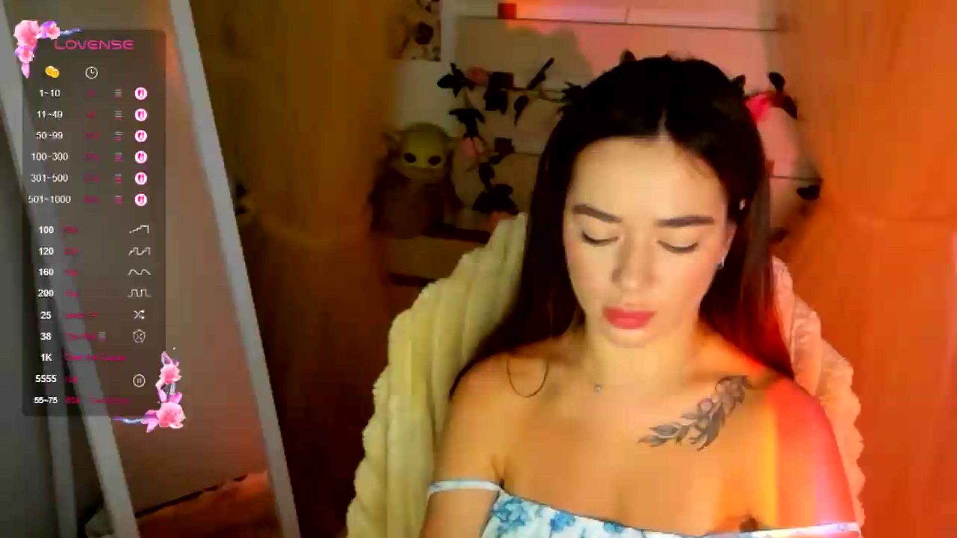 Gallery image thumbnail from KiraLove's myfreecams stream on, 07/22/2026, 11:49 image 15 of 20
