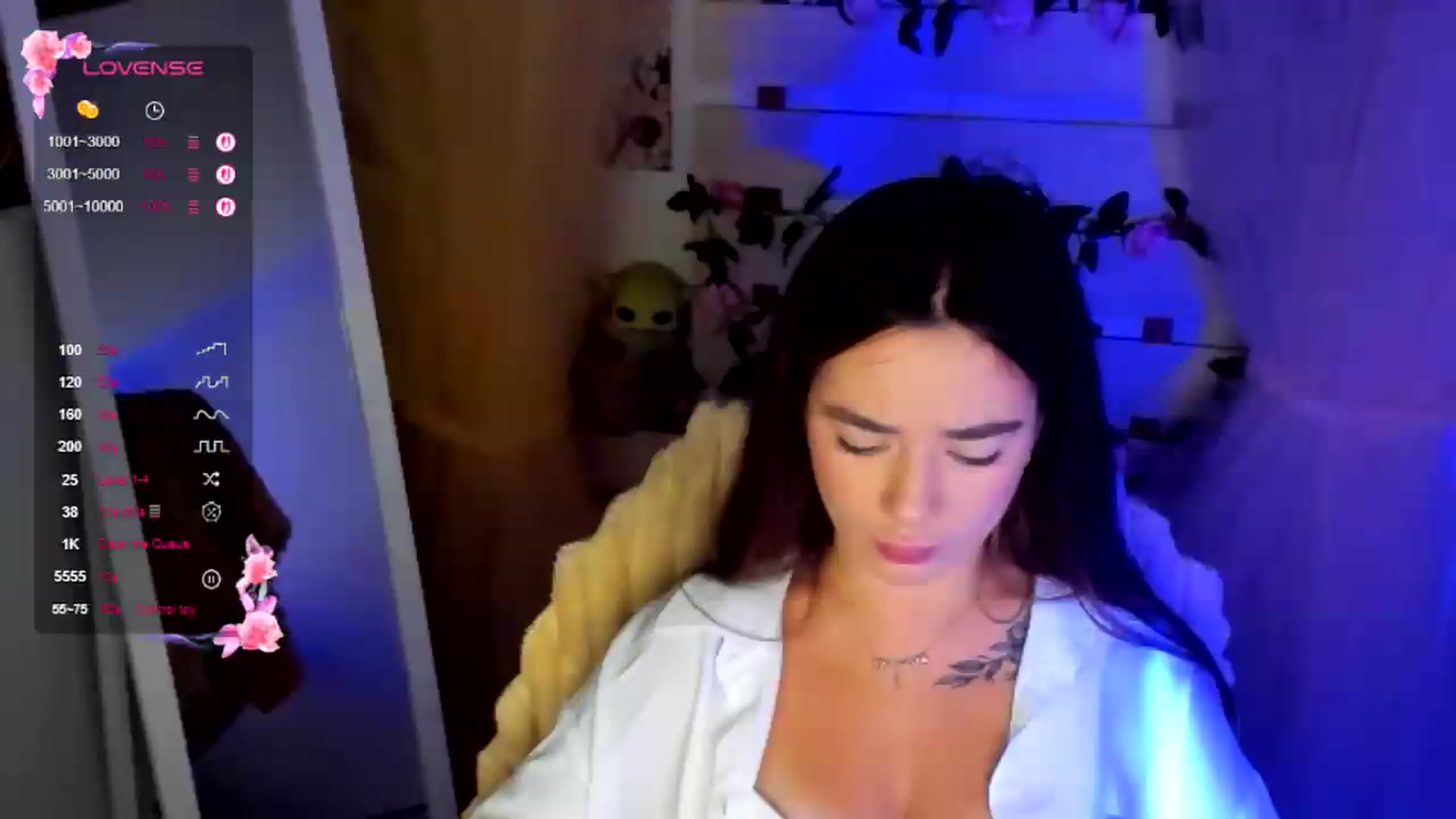 Gallery image thumbnail from KiraLove's myfreecams stream on, 07/24/2026, 09:46 image 11 of 20