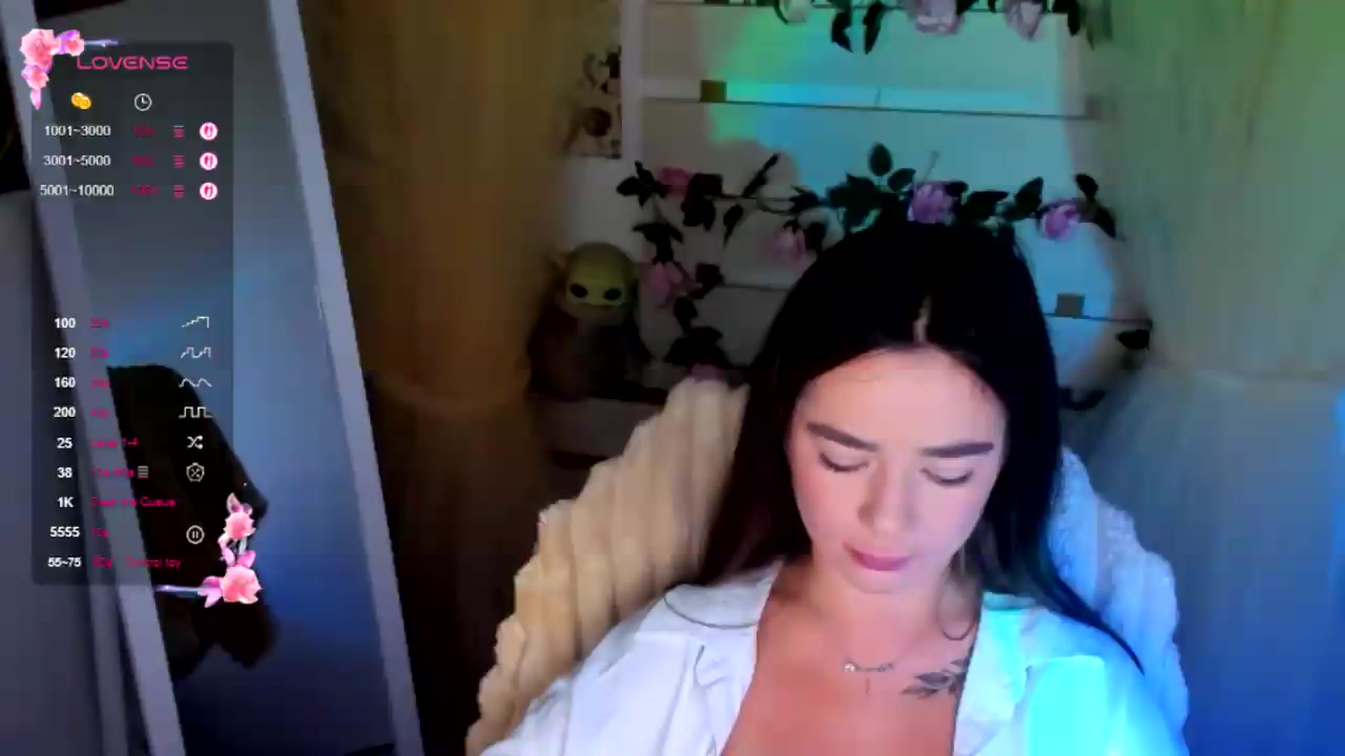 Gallery image thumbnail from KiraLove's myfreecams stream on, 07/24/2026, 09:46 image 4 of 20
