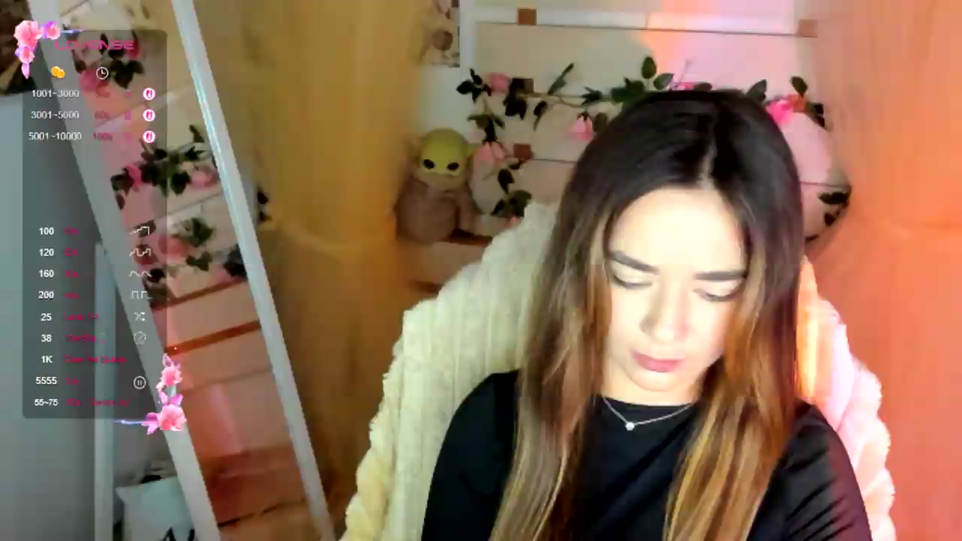 Gallery image thumbnail from KiraLove's myfreecams stream on, 07/28/2026, 11:25 image 6 of 20