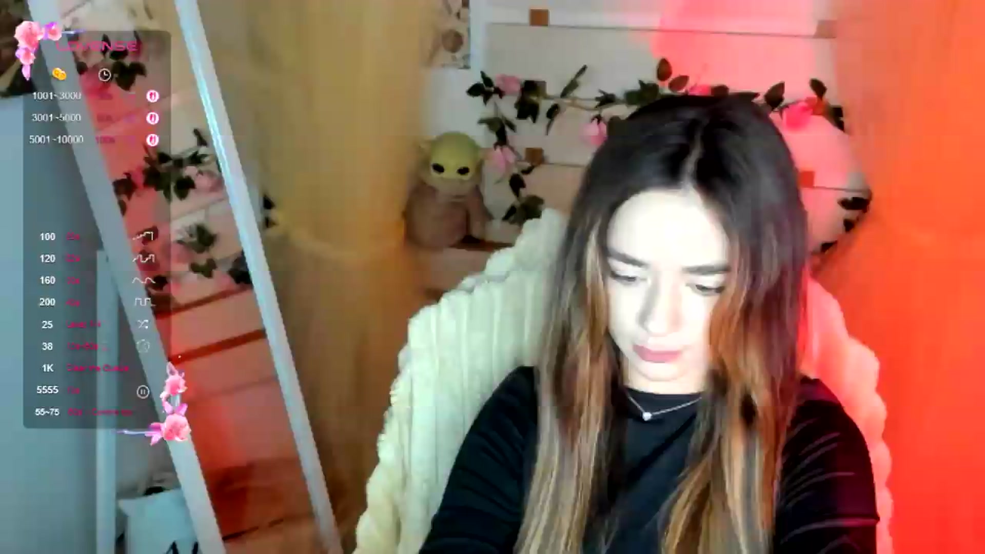 Gallery image thumbnail from KiraLove's myfreecams stream on, 07/28/2026, 11:25 image 16 of 20