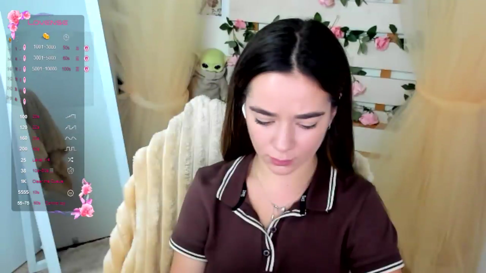 Gallery image thumbnail from KiraLove's myfreecams stream on, 08/06/2026, 12:35 image 6 of 20