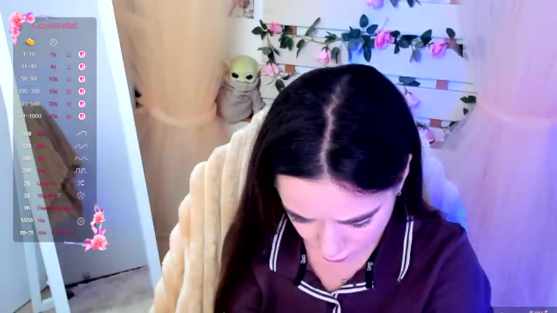 Gallery image thumbnail from KiraLove's myfreecams stream on, 08/06/2026, 12:35 image 17 of 20