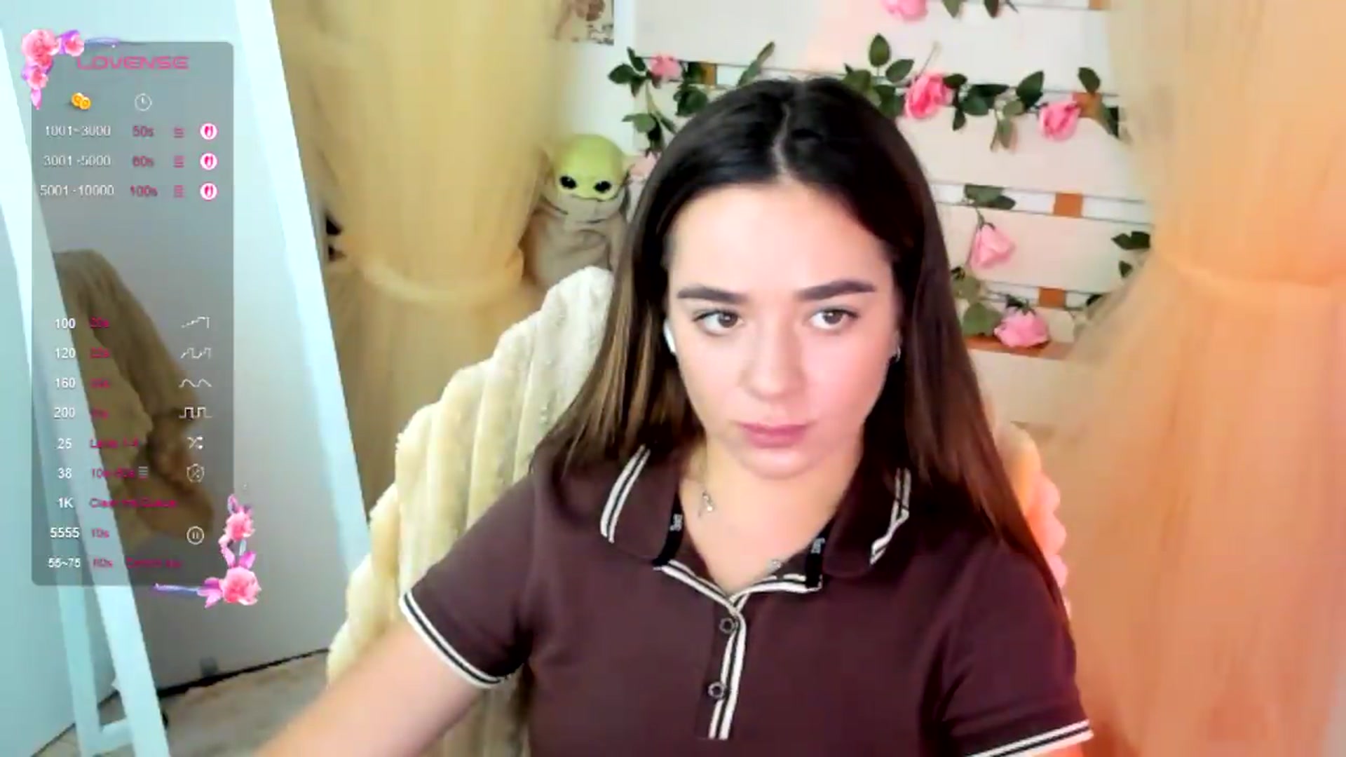 Gallery image thumbnail from KiraLove's myfreecams stream on, 08/06/2026, 12:35 image 15 of 20