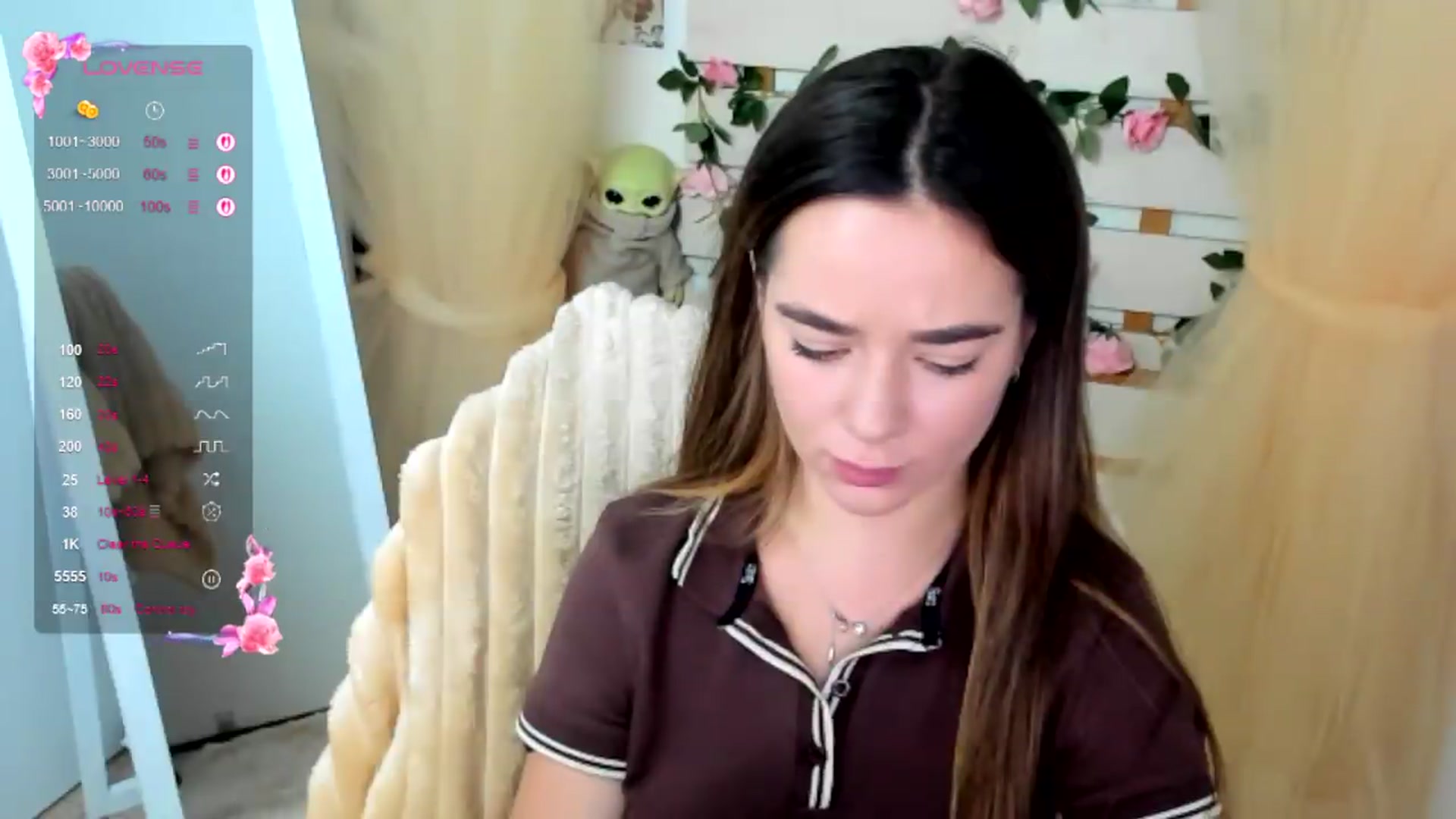 Gallery image thumbnail from KiraLove's myfreecams stream on, 08/06/2026, 12:35 image 3 of 20