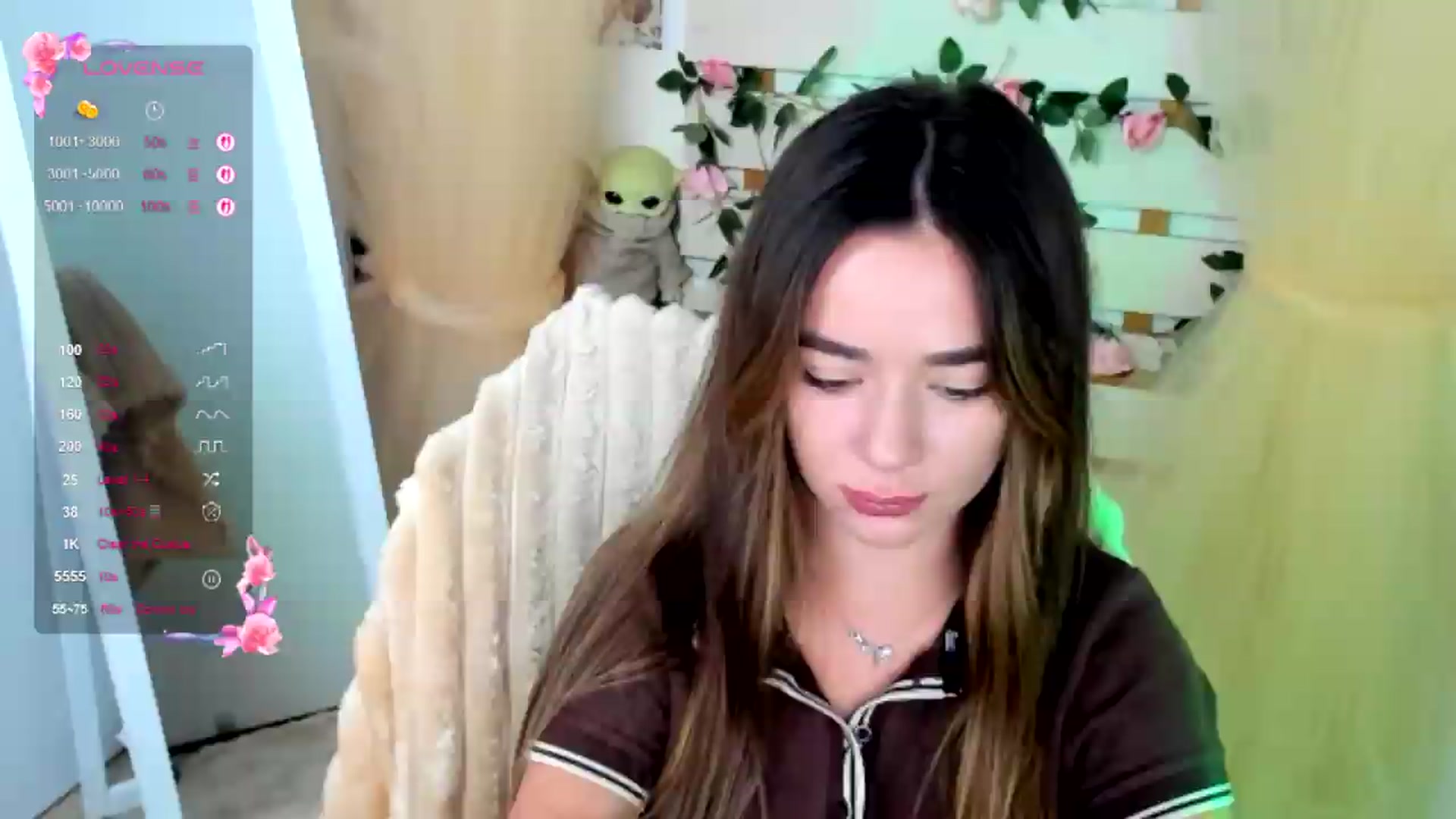 Gallery image thumbnail from KiraLove's myfreecams stream on, 08/06/2026, 17:43 image 6 of 20