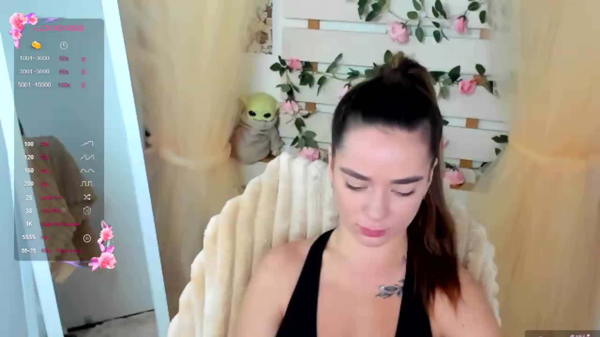 Gallery image thumbnail from KiraLove's myfreecams stream on, 08/07/2026, 13:06 image 5 of 20