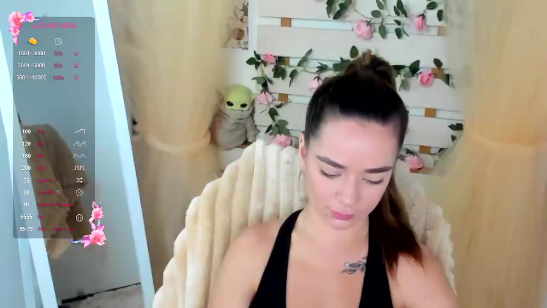 Gallery image thumbnail from KiraLove's myfreecams stream on, 08/07/2026, 13:06 image 6 of 20
