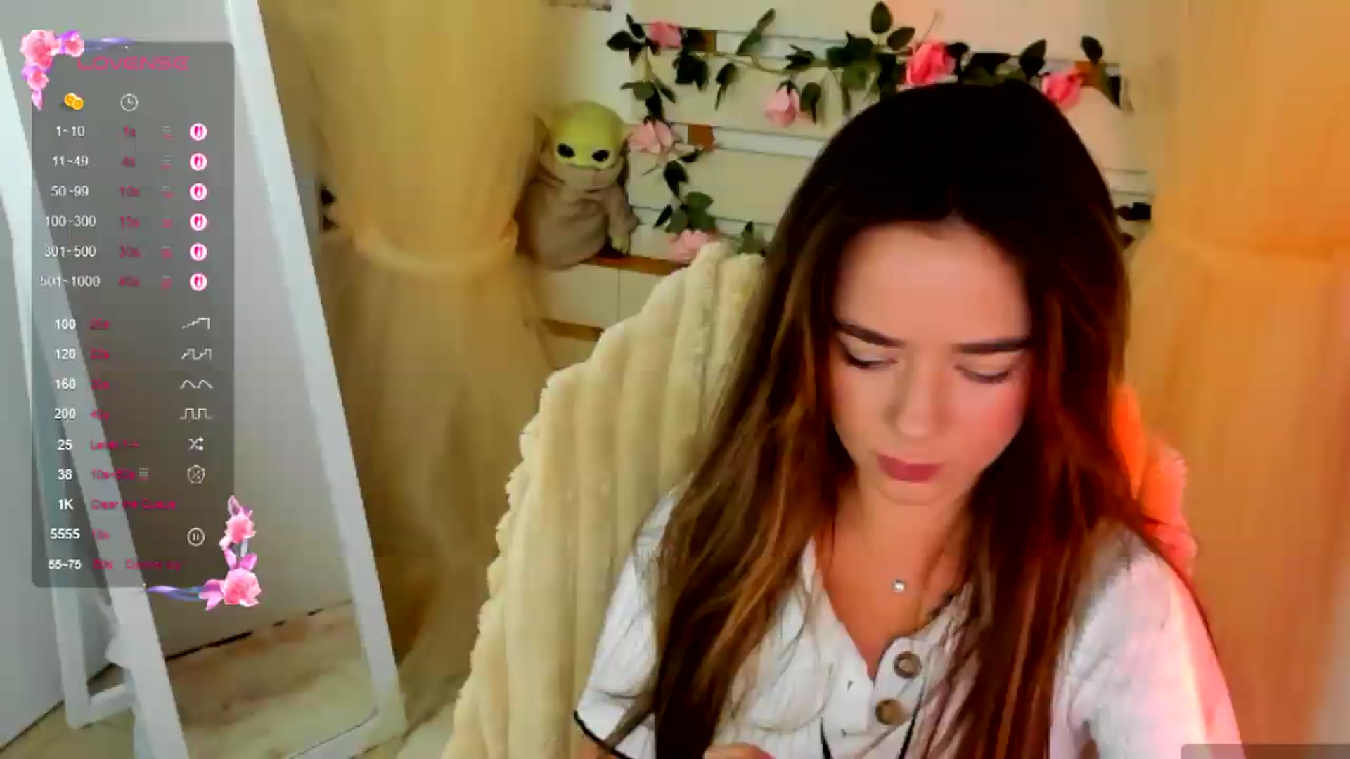 Gallery image thumbnail from KiraLove's myfreecams stream on, 08/08/2026, 11:09 image 2 of 20