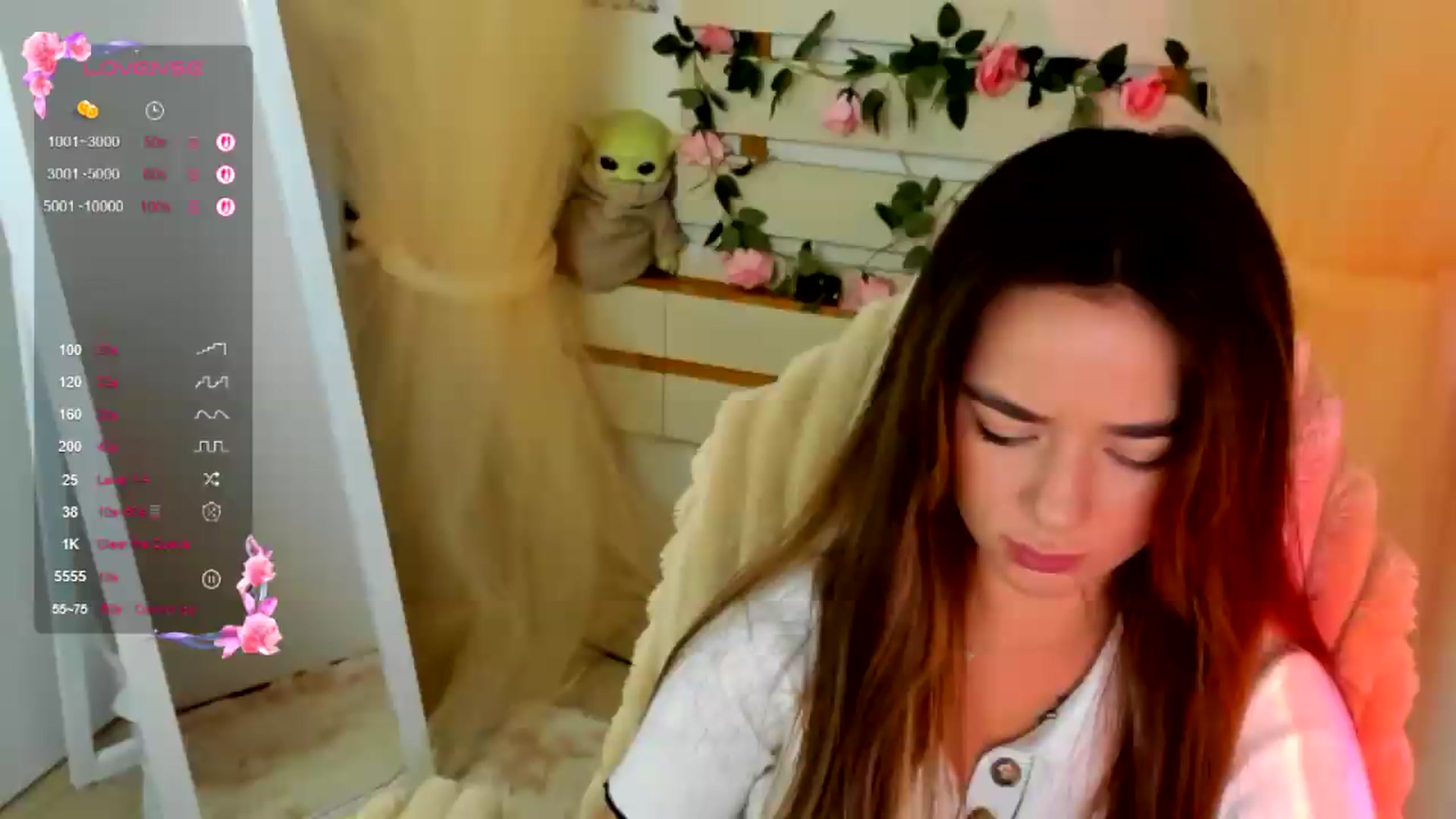 Gallery image thumbnail from KiraLove's myfreecams stream on, 08/08/2026, 11:09 image 12 of 20