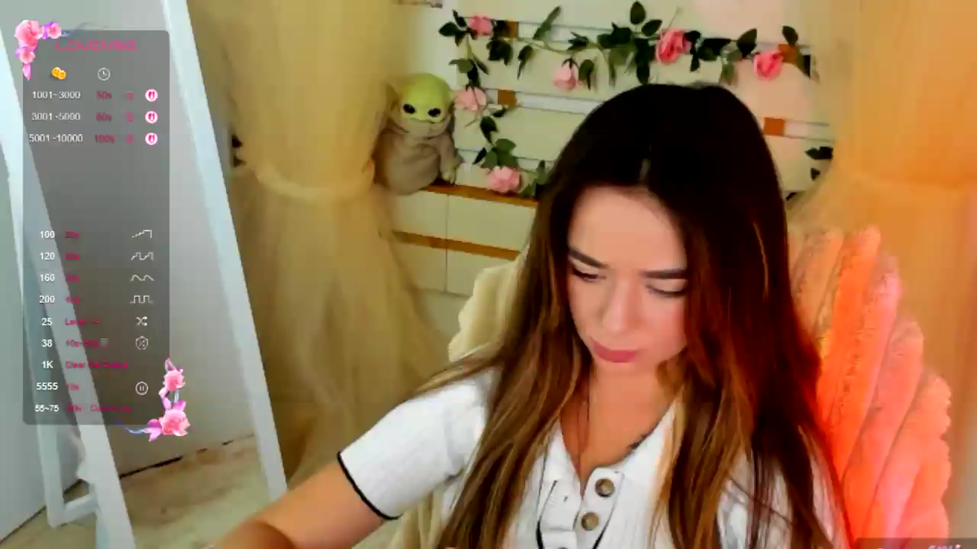 Gallery image thumbnail from KiraLove's myfreecams stream on, 08/08/2026, 11:09 image 17 of 20