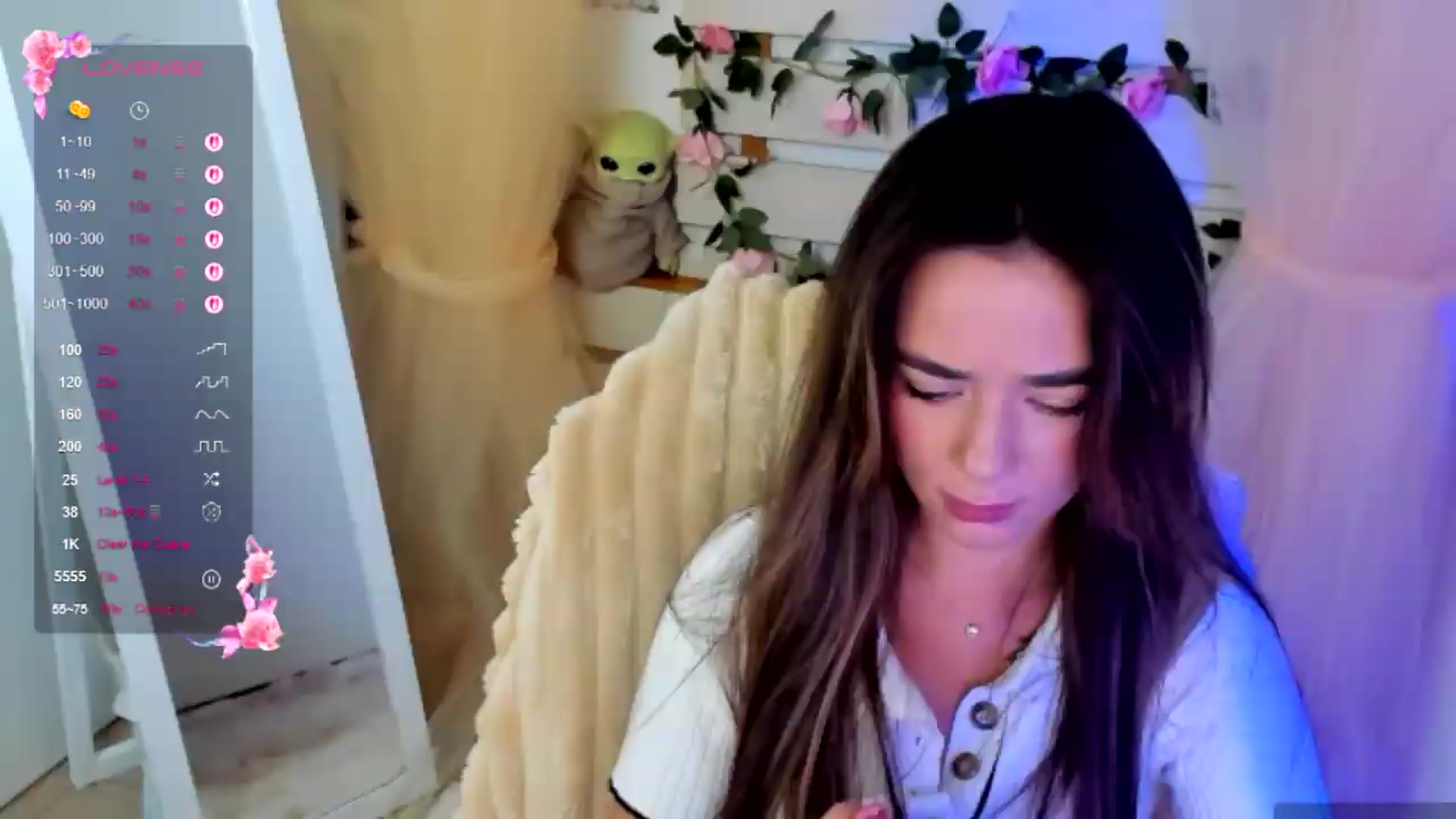 Gallery image thumbnail from KiraLove's myfreecams stream on, 08/08/2026, 11:09 image 3 of 20