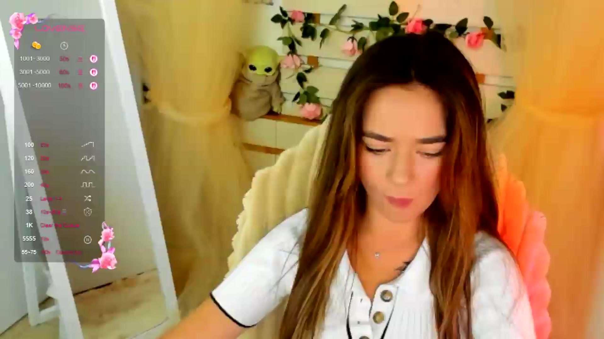 Gallery image thumbnail from KiraLove's myfreecams stream on, 08/08/2026, 11:09 image 7 of 20